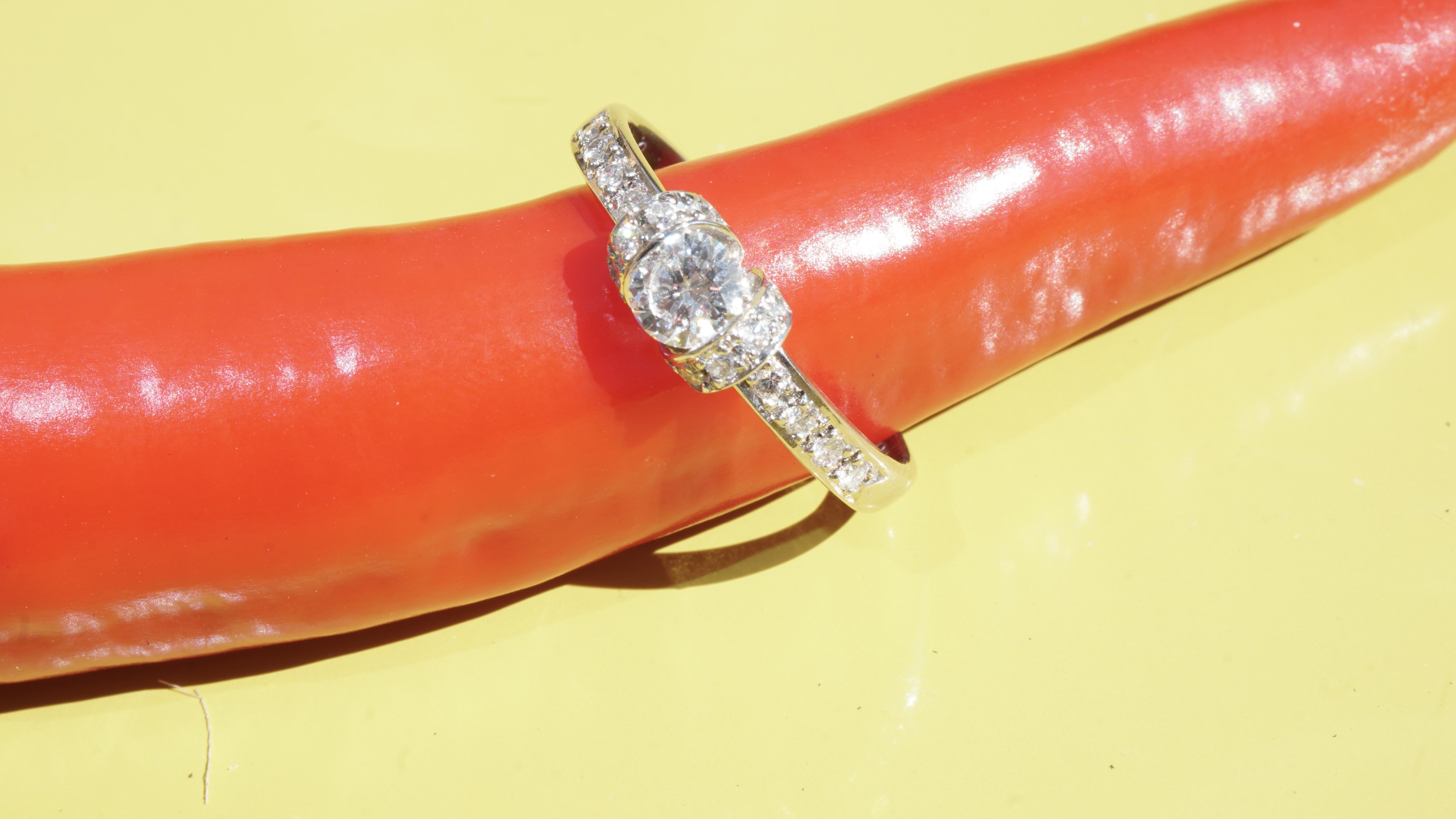 Collana Brilliante 0,375 ct TW VS-SI Platino Brilliante e Grazia 46 cm di catena in vendita 4