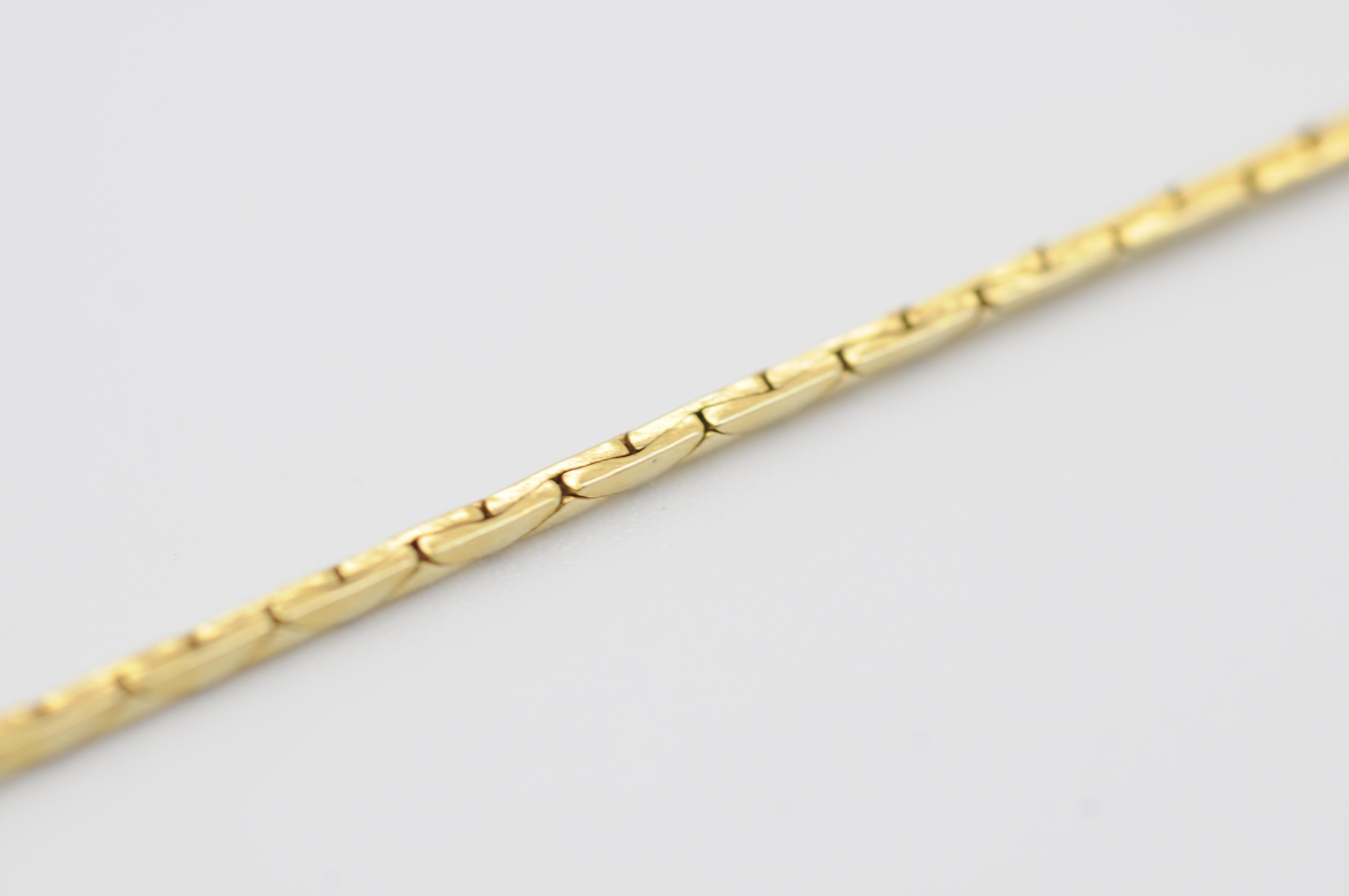 Brilliant Necklace Made of 14 Carat Yellow Gold For Sale 10