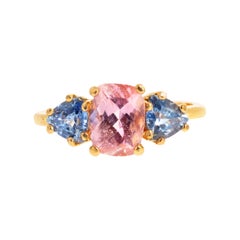 Gemjunky Three Stone Pink Tourmaline and Blue Sapphires 14 Kt Yellow Gold Ring