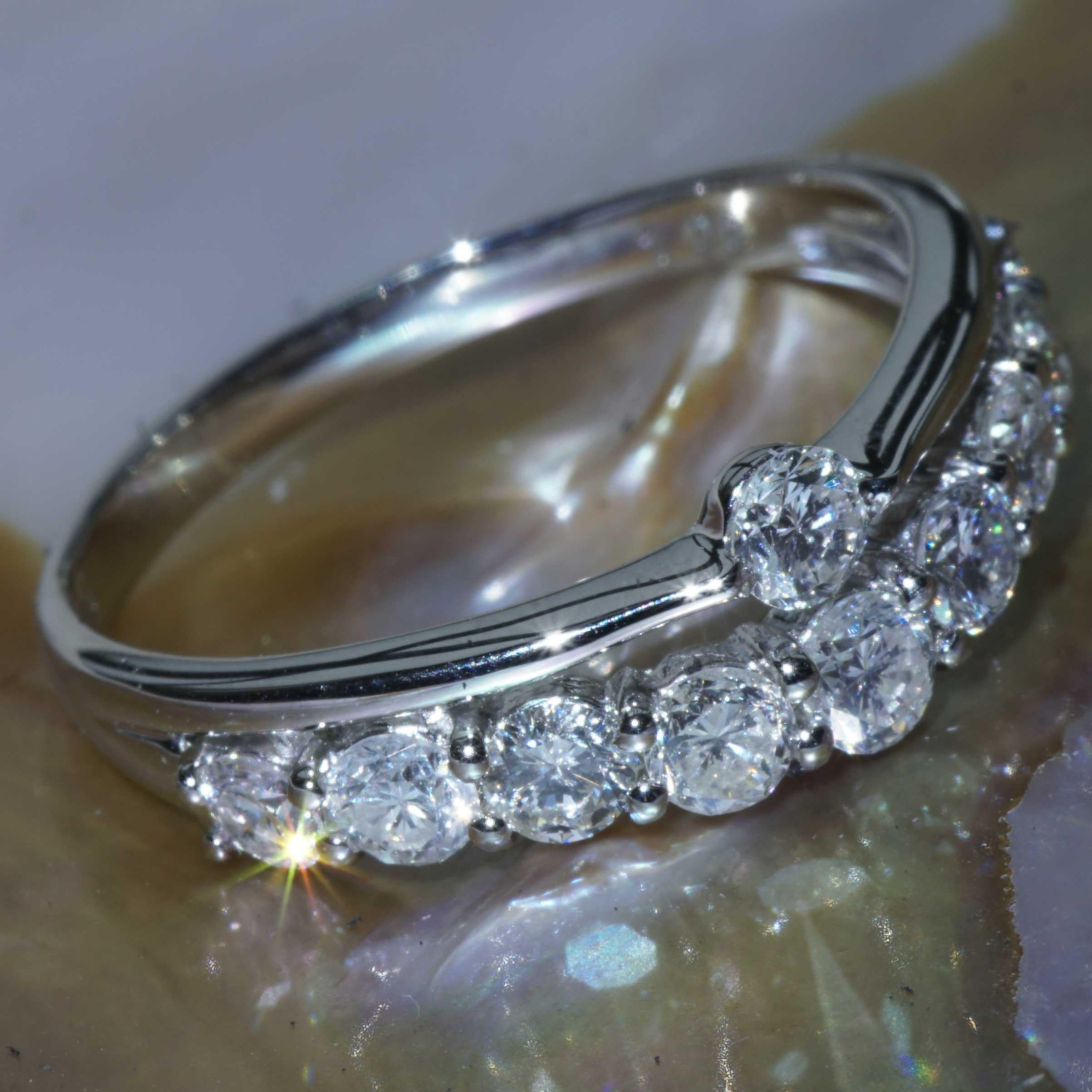 Brillantring Platin 1 ct W VS perfekt Brillanz groß V Design im Angebot 5
