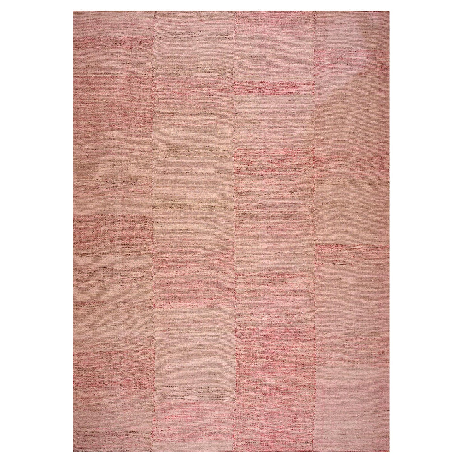 Brilliant Rose Background Color Contemporary Shaker Style Flat Weave Rug 10 x 14 For Sale