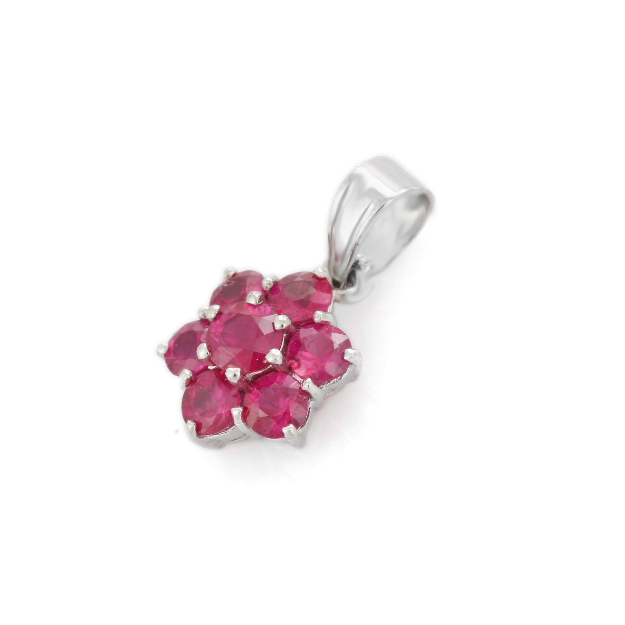 Round Cut Brilliant Round 1.34 ct Ruby Flower Pendant Necklace Studded in 18K White Gold For Sale