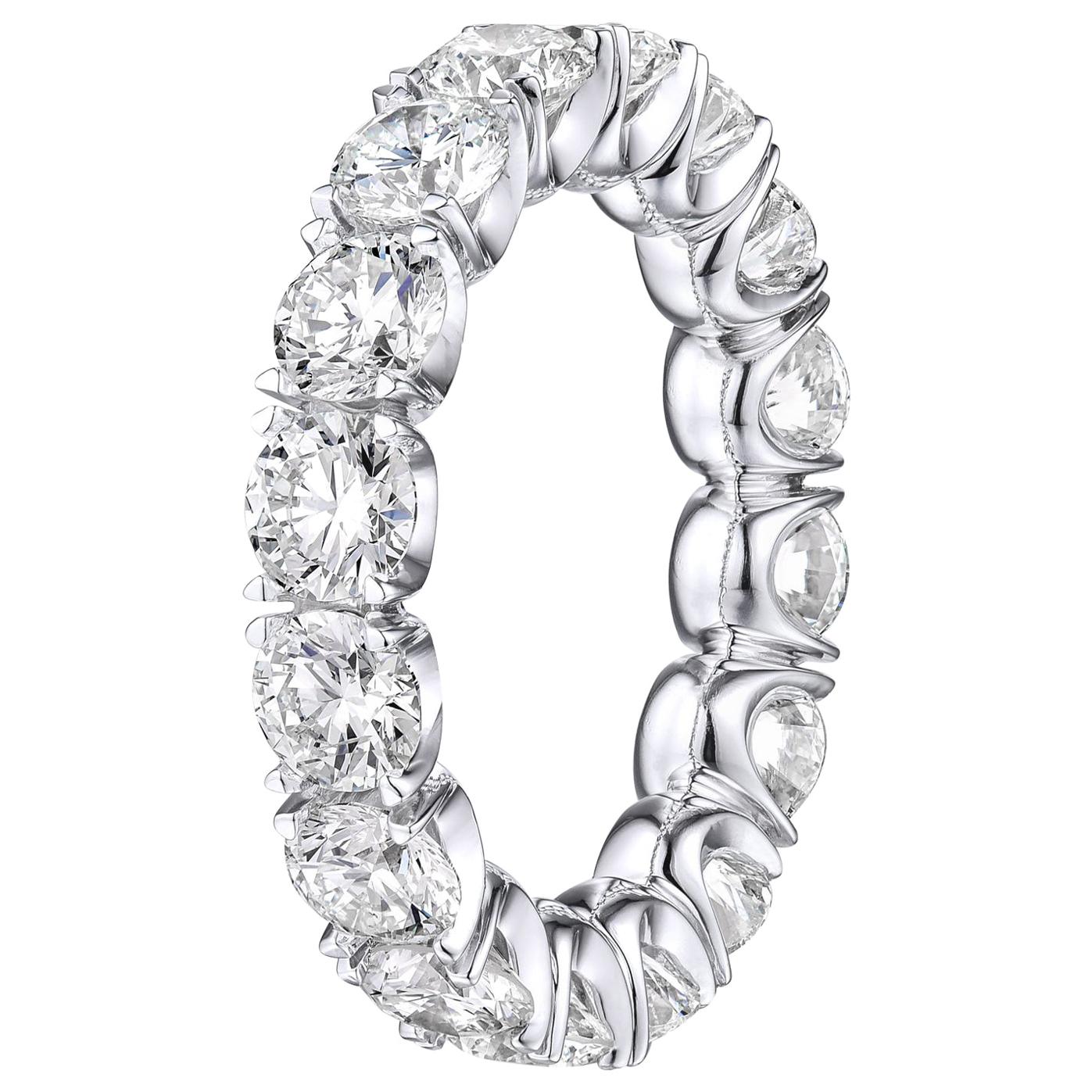 Hochzeitsring aus Platin mit rundem Brillant 4,45 Karat Diamant, gefasst im Angebot