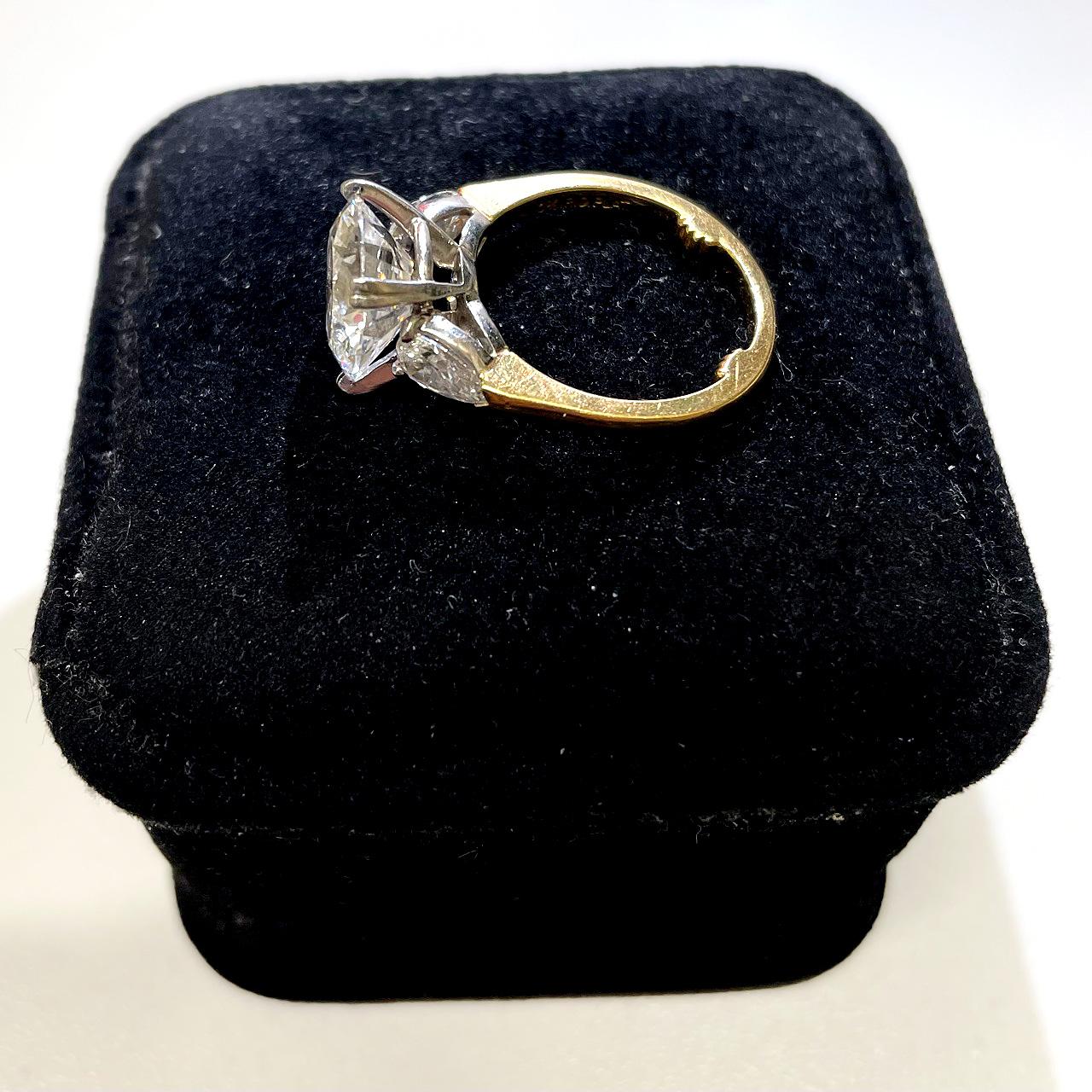 Women's Brilliant Round Center 4.35 Carat Diamond Ring 18k YG & Platinum For Sale