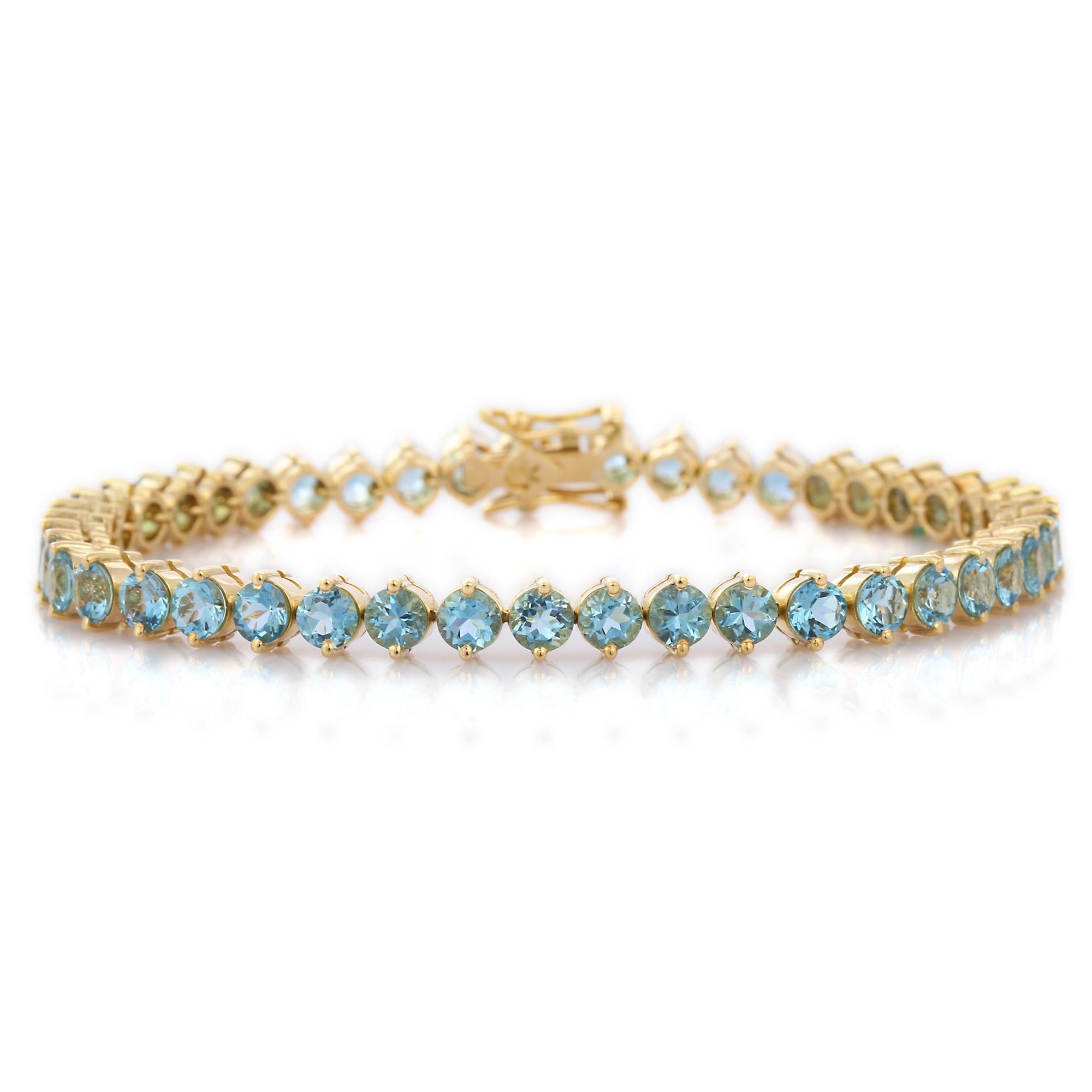 Brilliant Round Cut Aquamarine Modern Tennis Bracelet in 18K Yellow Gold In New Condition For Sale In Houston, TX