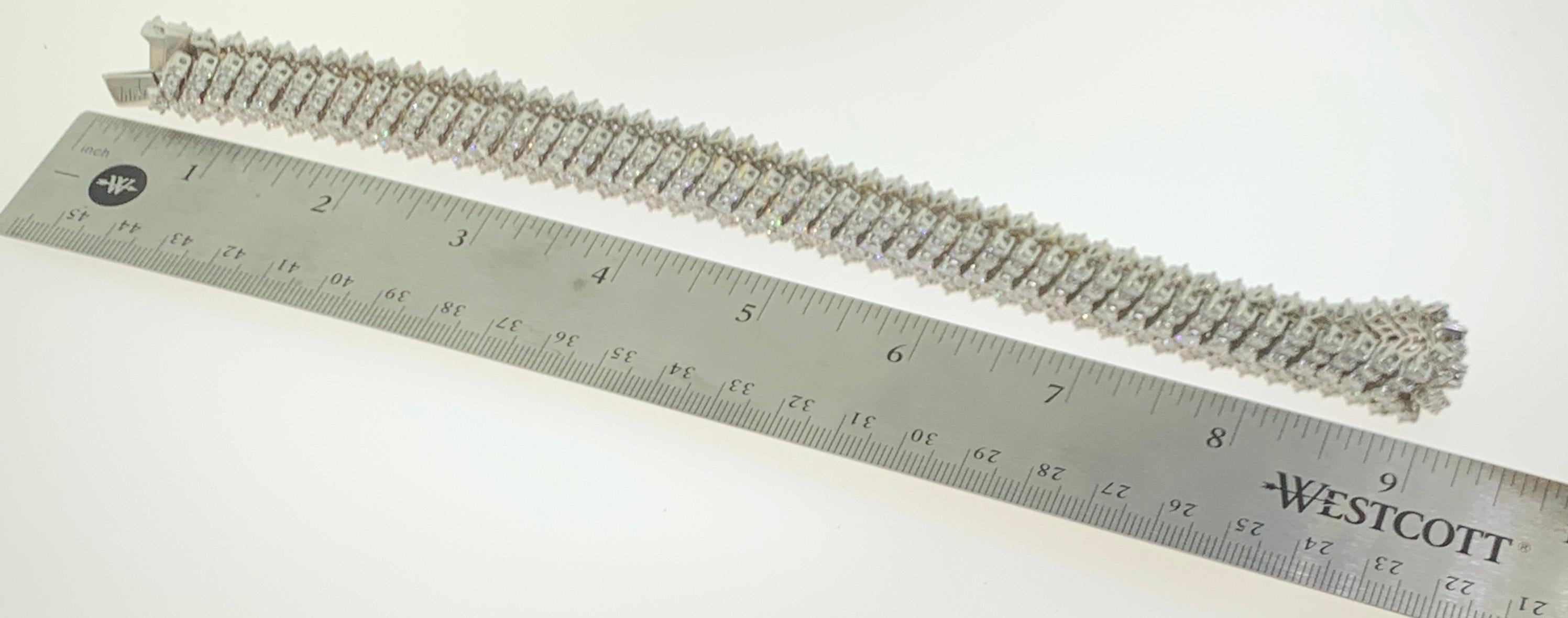 Collana di diamanti a forma di 
