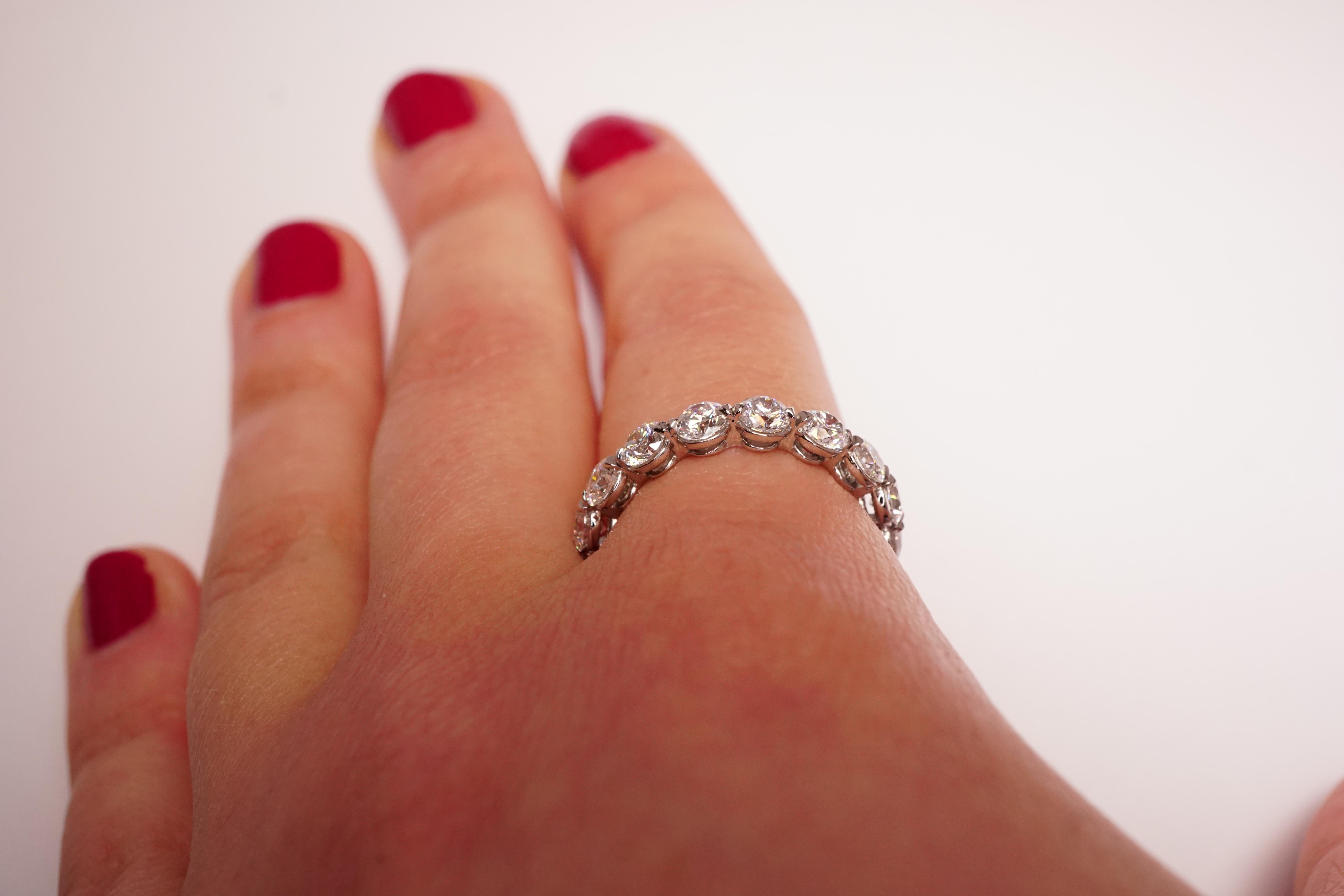 4 Carat Brilliant Round Eternity Band in Platinum In New Condition For Sale In New York, NY