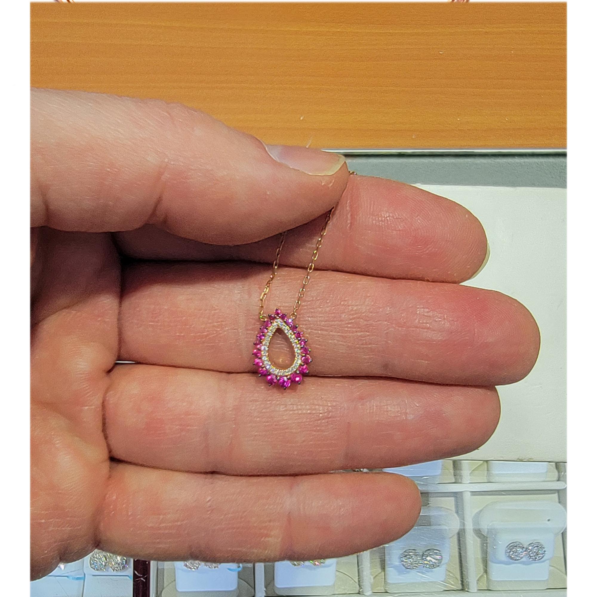 Round Cut Brilliant Ruby and Diamonds Pendant 18 Karat Rose Gold Drop Shape Cluster Frame For Sale