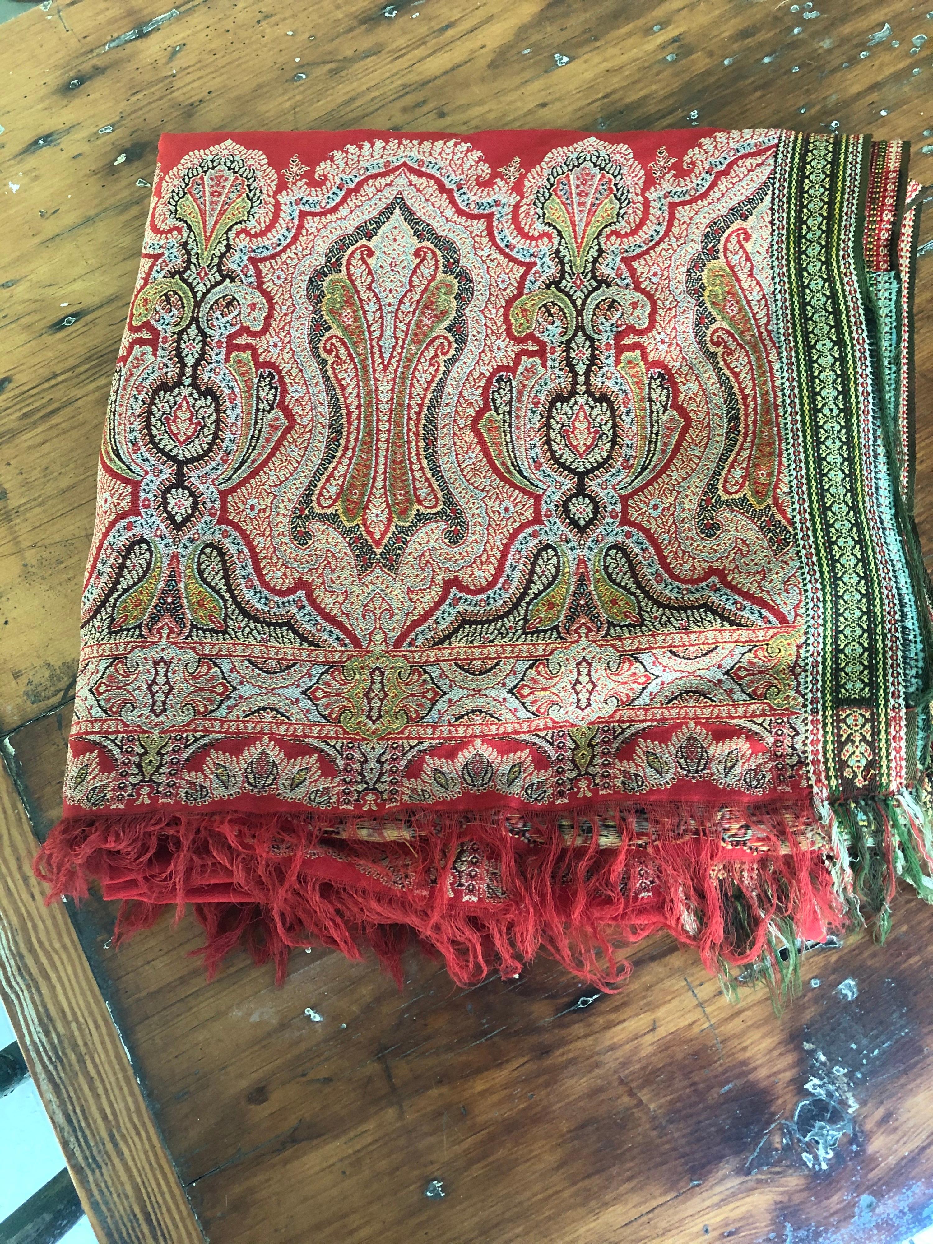 Tomato Red Wool Kashmiri Paisley Bordered Throw In Good Condition For Sale In Hudson, NY