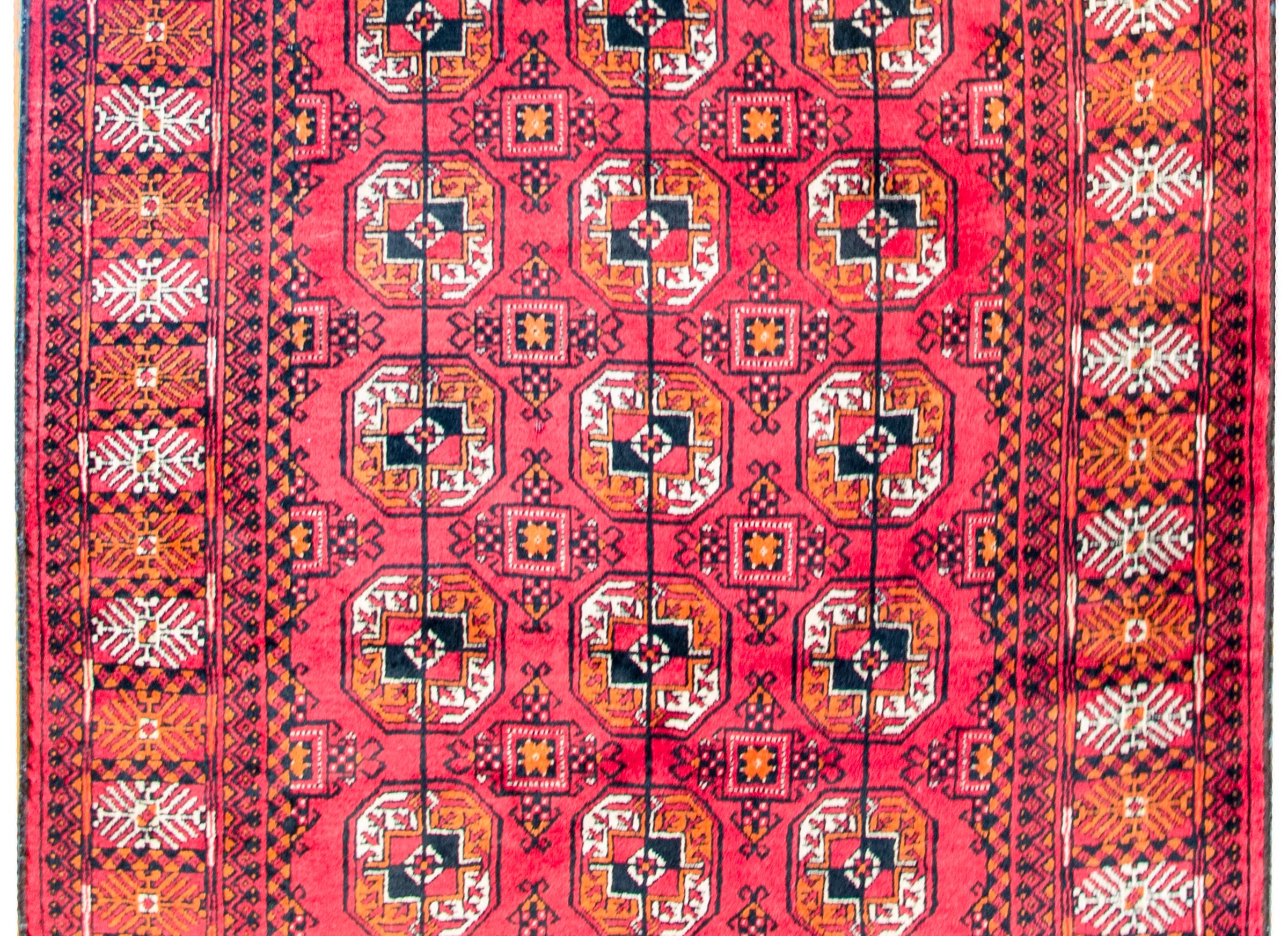 Tribal Magnifique tapis Bokhara vintage en vente