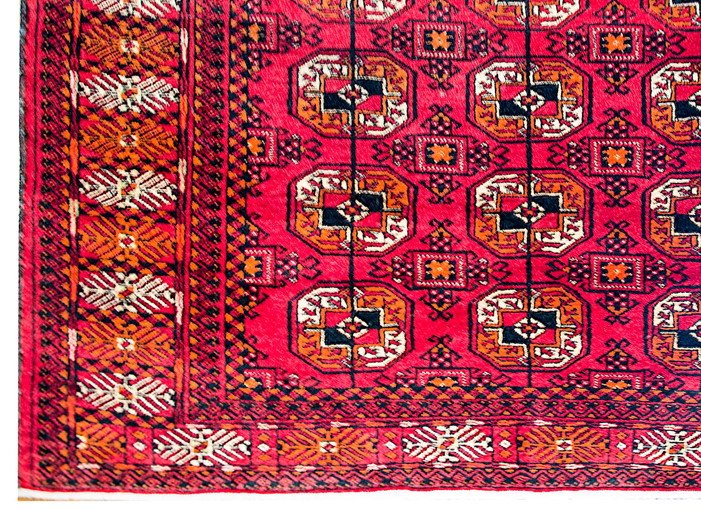 Teinture végétale Magnifique tapis Bokhara vintage en vente