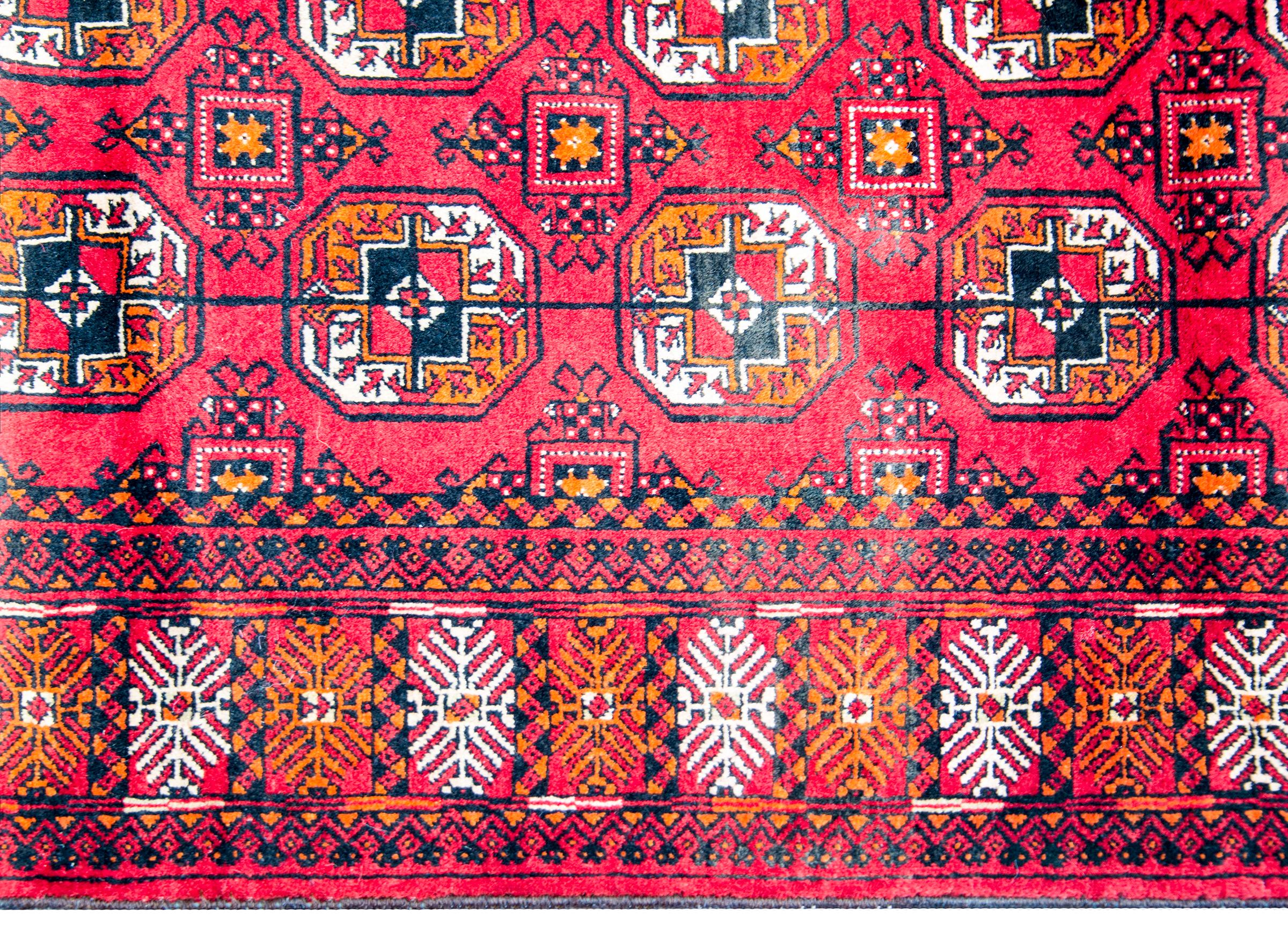 Brilliant Vintage Bokhara Rug In Good Condition For Sale In Chicago, IL