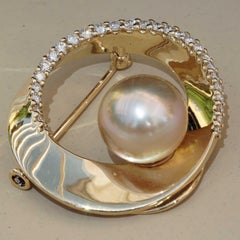 Brilliant with 11 mm South Sea Pearl Brooch 10 grams 0.40 ct TW IF great Luster