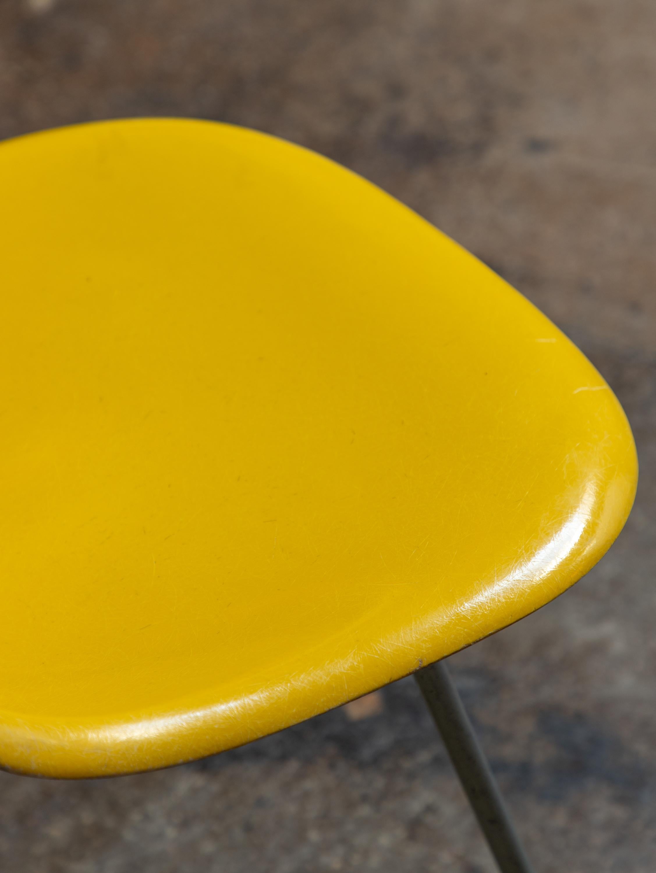 Brilliant Yellow Eames for Herman Miller Vintage 1960s Fiberglass Shell Chairs For Sale 2