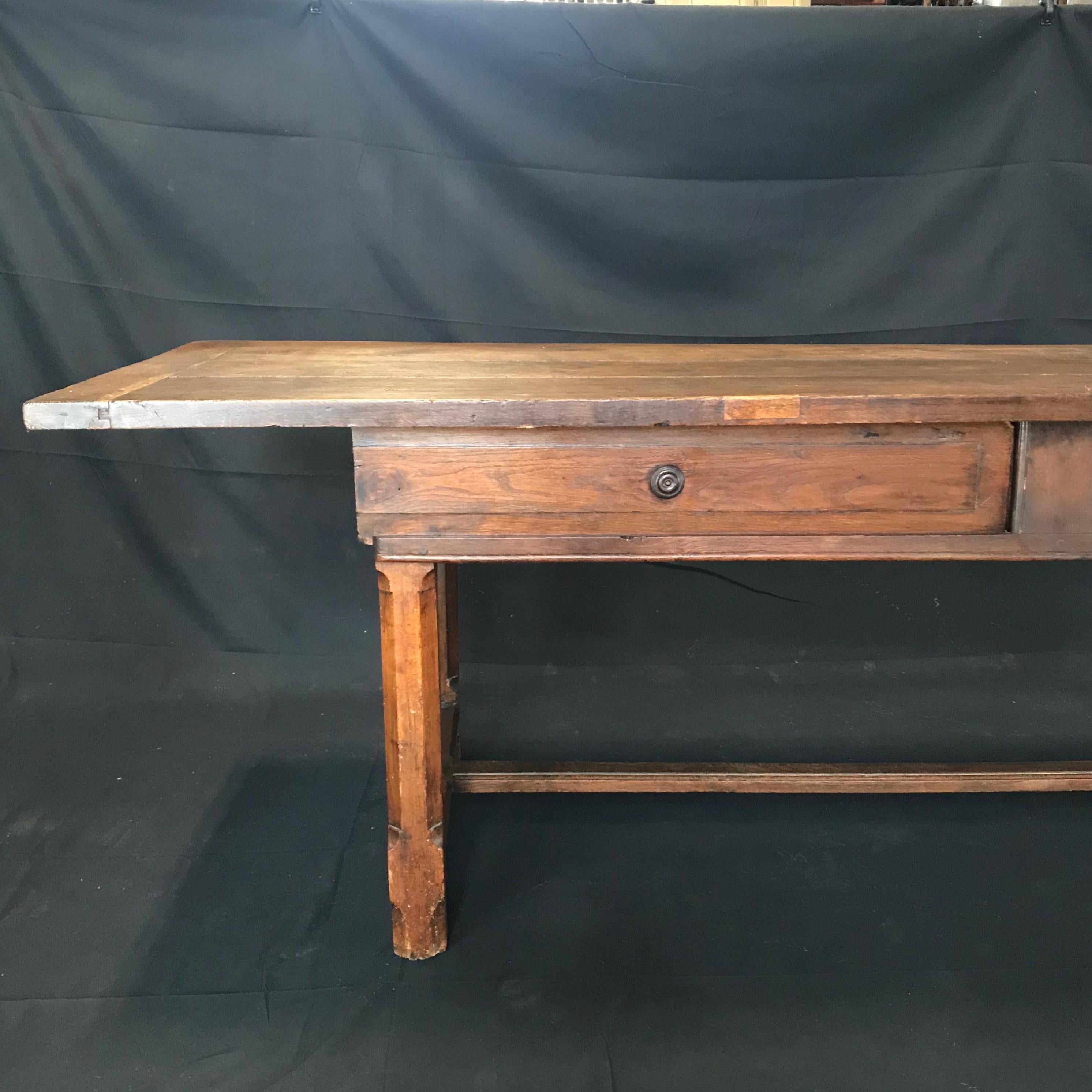 Brilliantly Charming Early 19th Century Oak Farm Table with Sliding Drawers 12