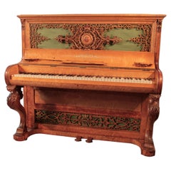 Brinsmead Klavierkoffer aus Birkenholz mit Laubsägearbeiten, früher das Eigentum von Vesta Tilley
