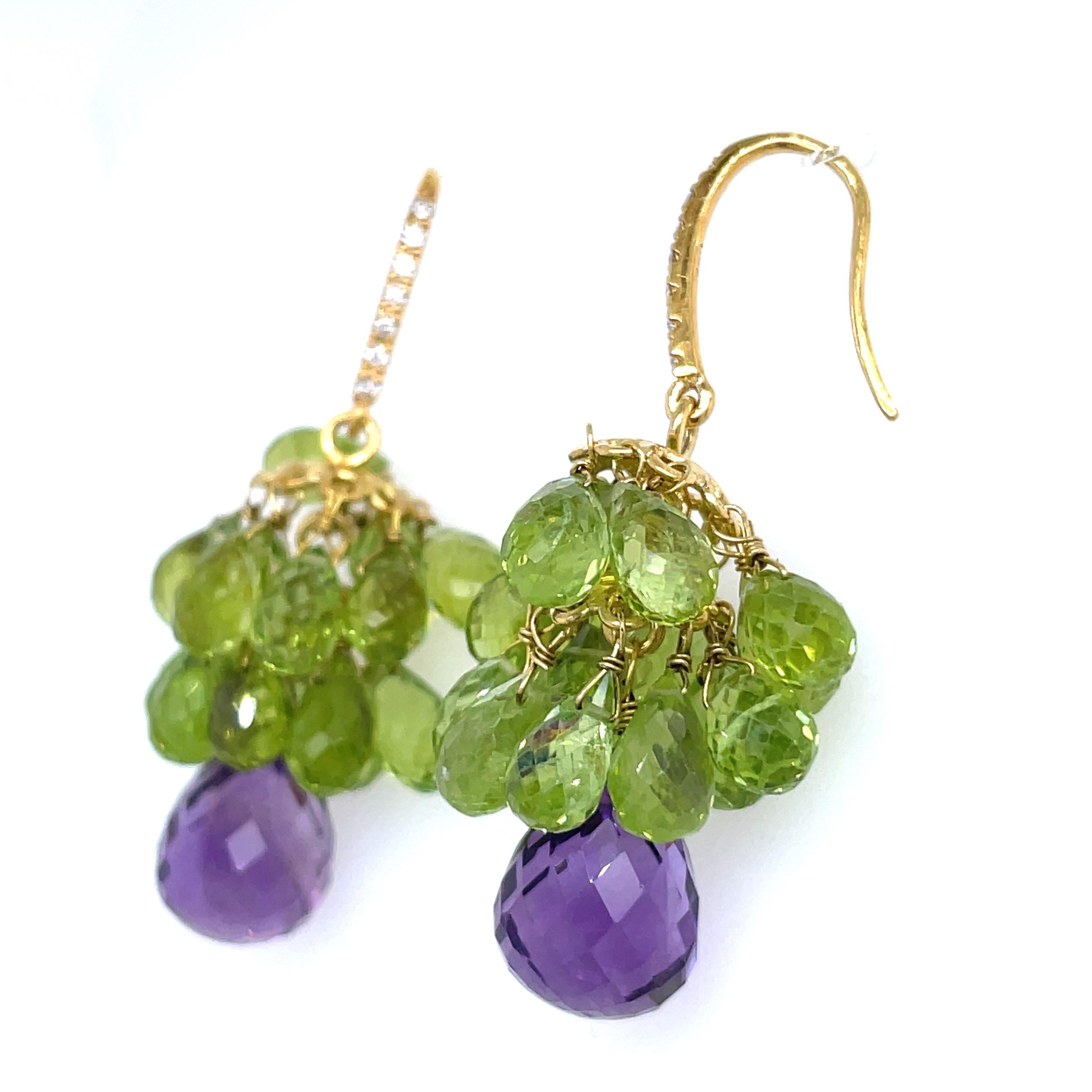 Boucles d'oreilles pendantes en or 18 carats avec améthyste taillée en briolette et péridots Cts 48 en vente 6