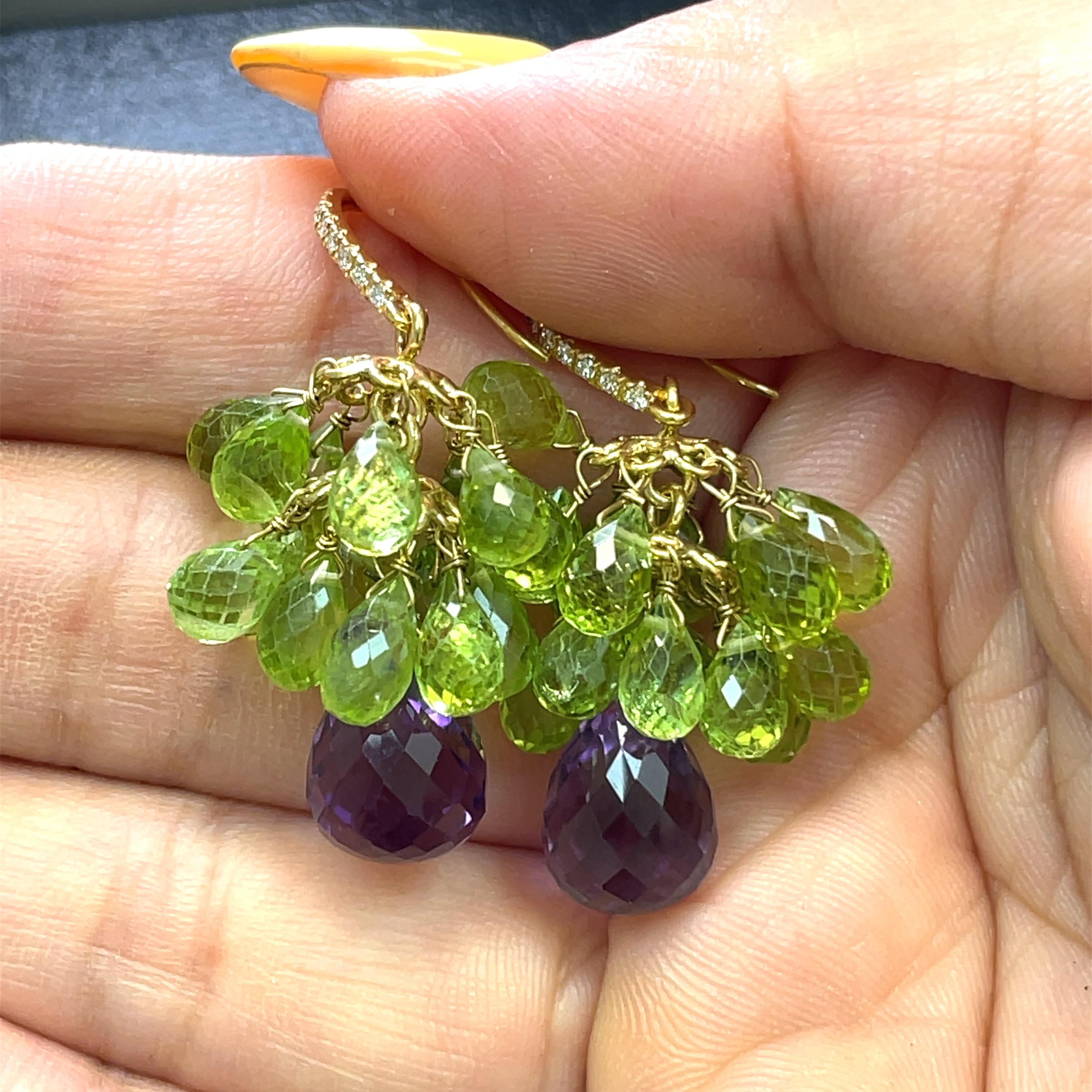 Boucles d'oreilles pendantes en or 18 carats avec améthyste taillée en briolette et péridots Cts 48 en vente 8