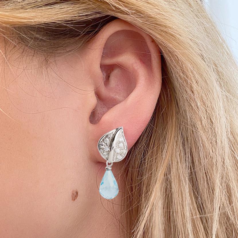 Artisan 18K Gold Detachable Aquamarine 0.30 Karats White Diamonds Drop Earrings  For Sale
