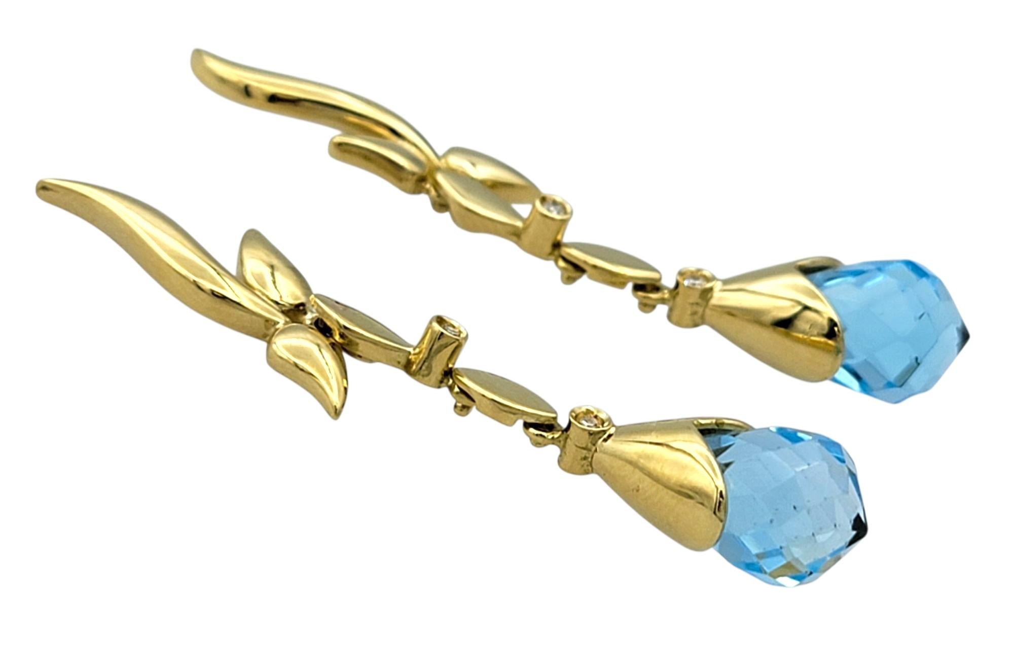 Contemporaneo Briolette Cut Blue Topaz and Diamond Dangle Earrings in 18 Karat Yellow Gold in vendita