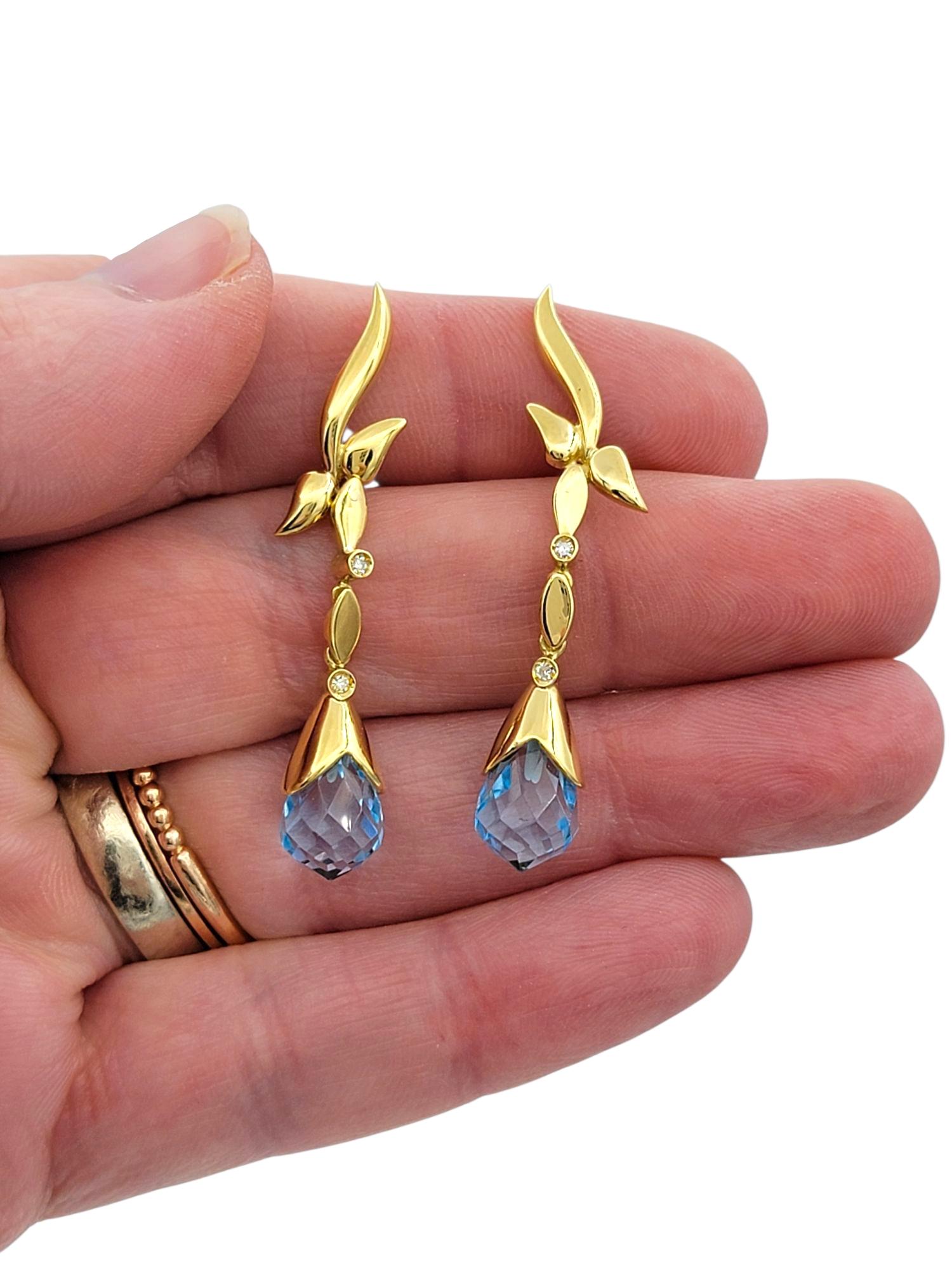 Briolette Cut Blue Topaz and Diamond Dangle Earrings in 18 Karat Yellow Gold in vendita 1