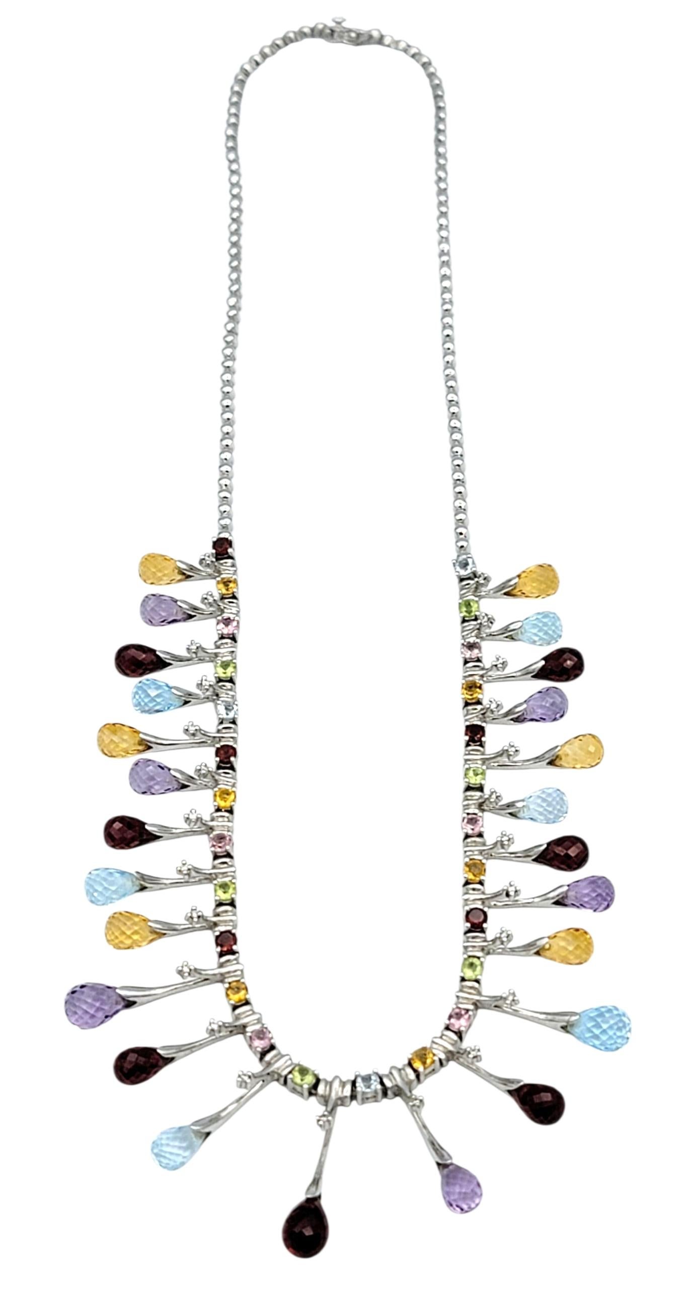 Taille briolette Collier de pierres précieuses multicolores taillées en briolette en or blanc 14 carats en vente
