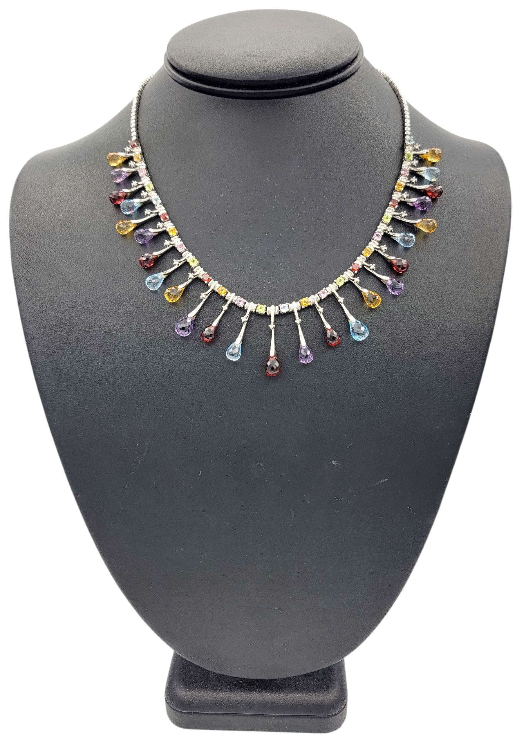 Collier de pierres précieuses multicolores taillées en briolette en or blanc 14 carats en vente 3