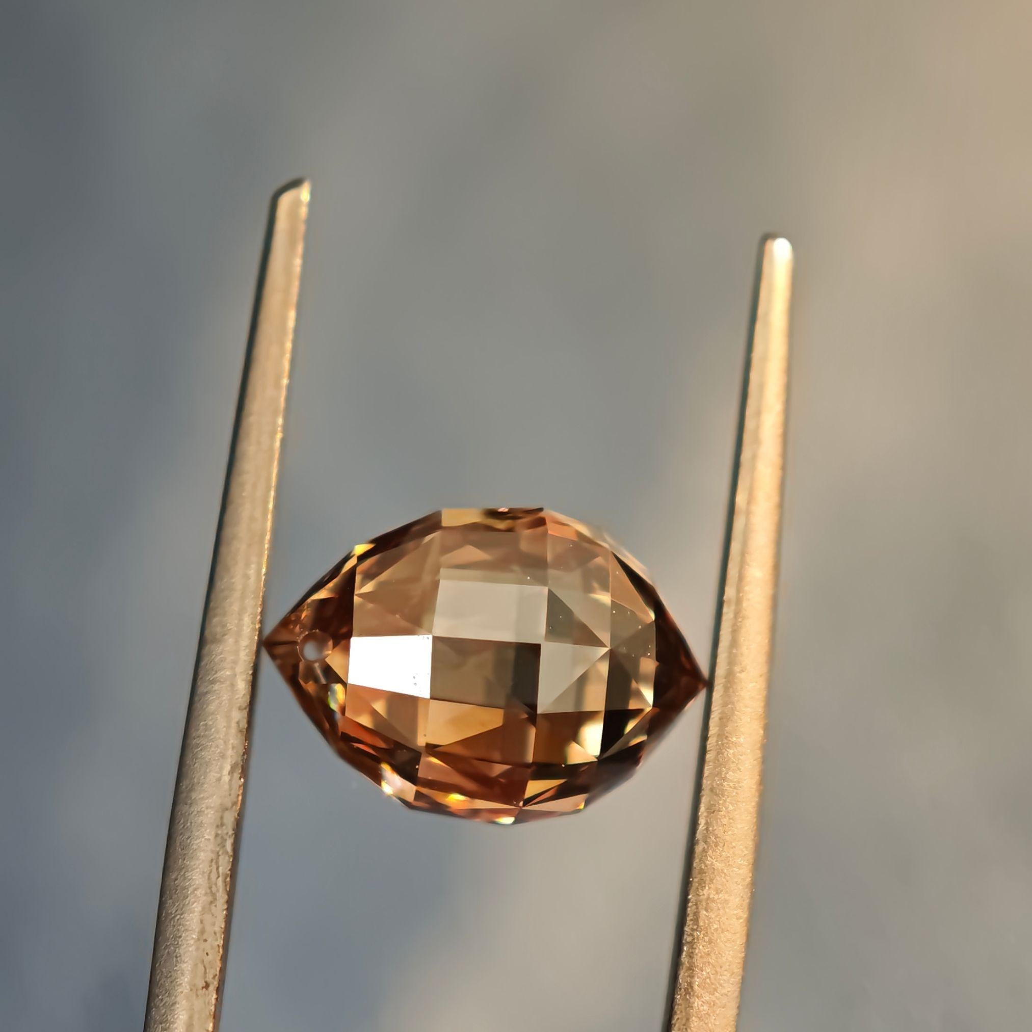 Diamante Natural Briolette, Certificado GIA 3,81ct, Gema Suelta Marrón Fantasía en venta 6