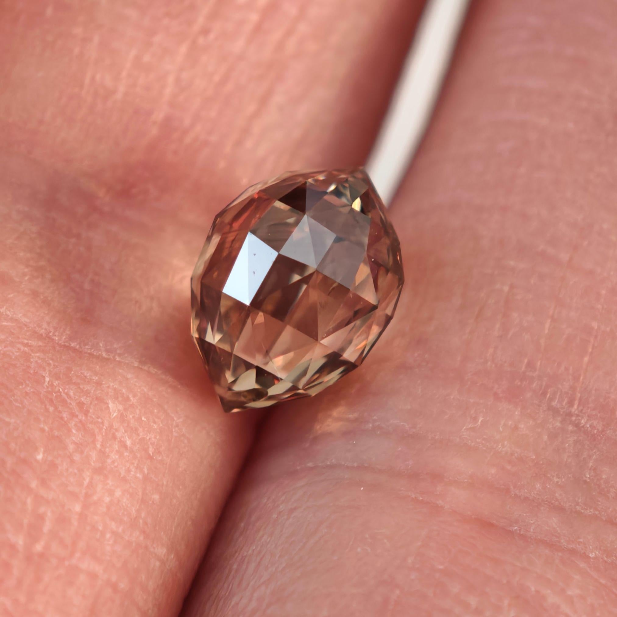 Diamante Natural Briolette, Certificado GIA 3,81ct, Gema Suelta Marrón Fantasía Corte Briolette en venta