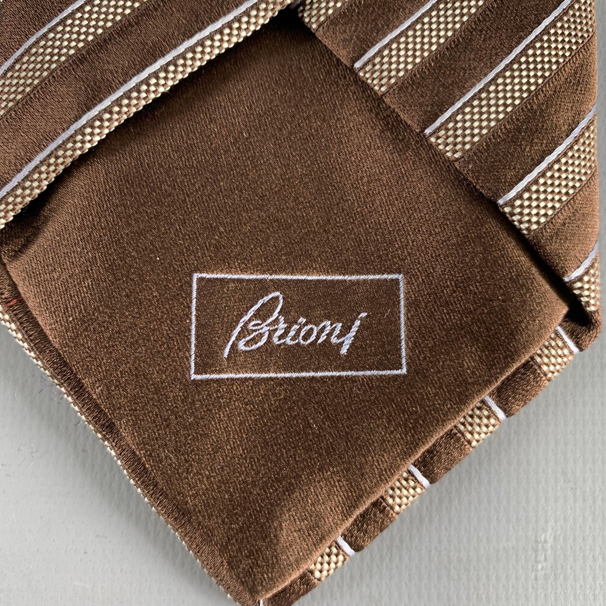 White BRIONI Brown Cream Diagonal Stripe Silk Tie For Sale