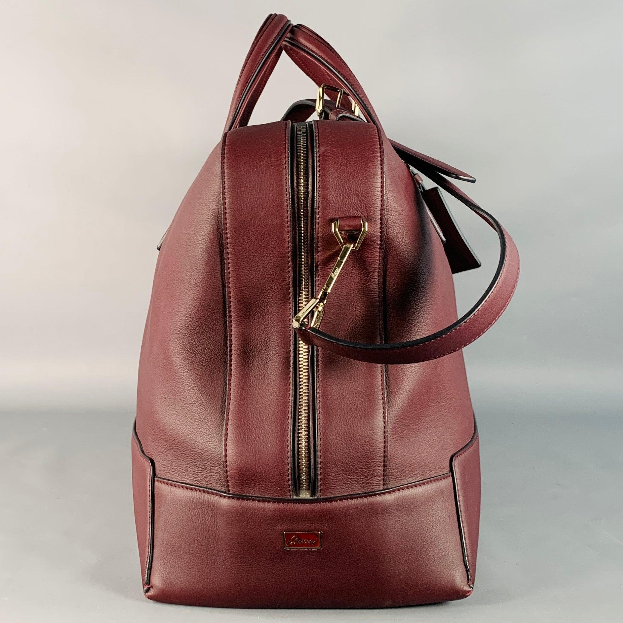 Uomo Brioni - Borsa da notte con zip in pelle di Borgogna in vendita
