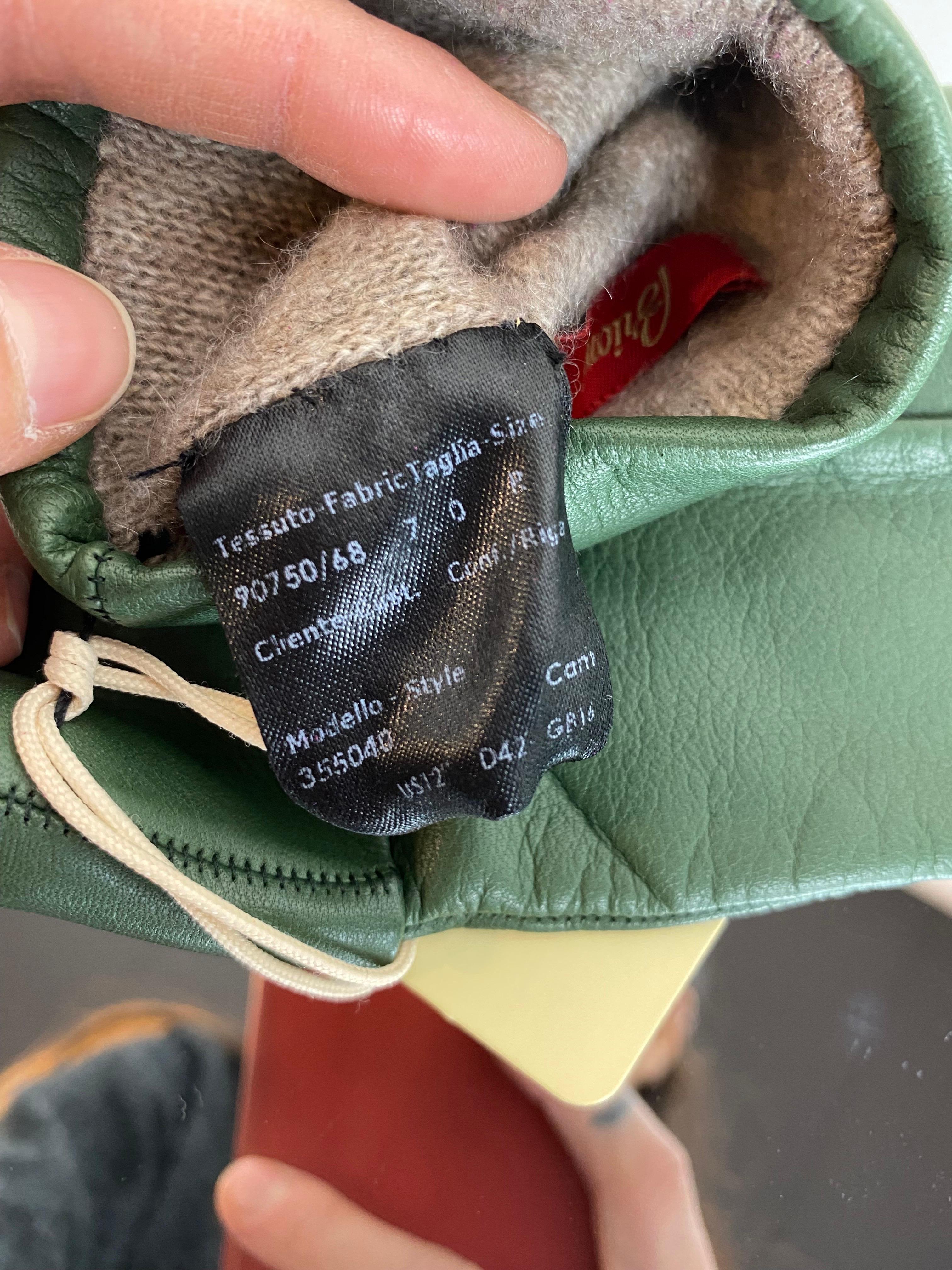 Brioni gloves In Excellent Condition For Sale In Carnate, IT