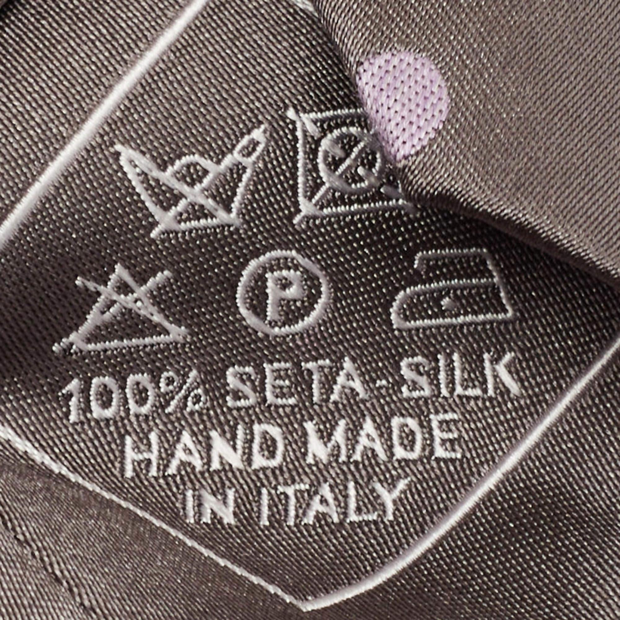 Men's Brioni Grey Polka Dot Jacquard Silk Tie For Sale