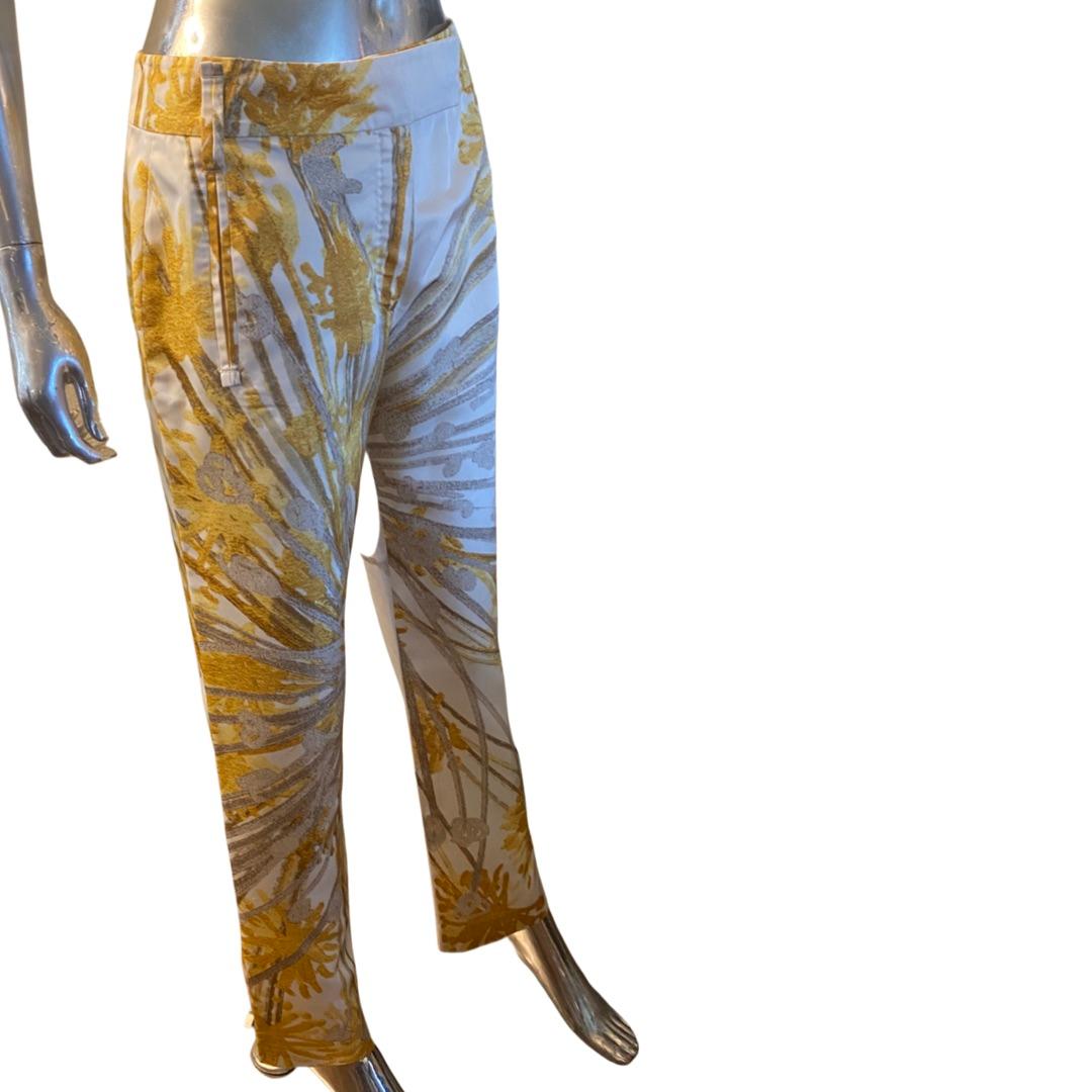 Brioni Italien Maßgeschneiderte Hose aus Seide mit Blumendruck Größe 6 Damen im Angebot