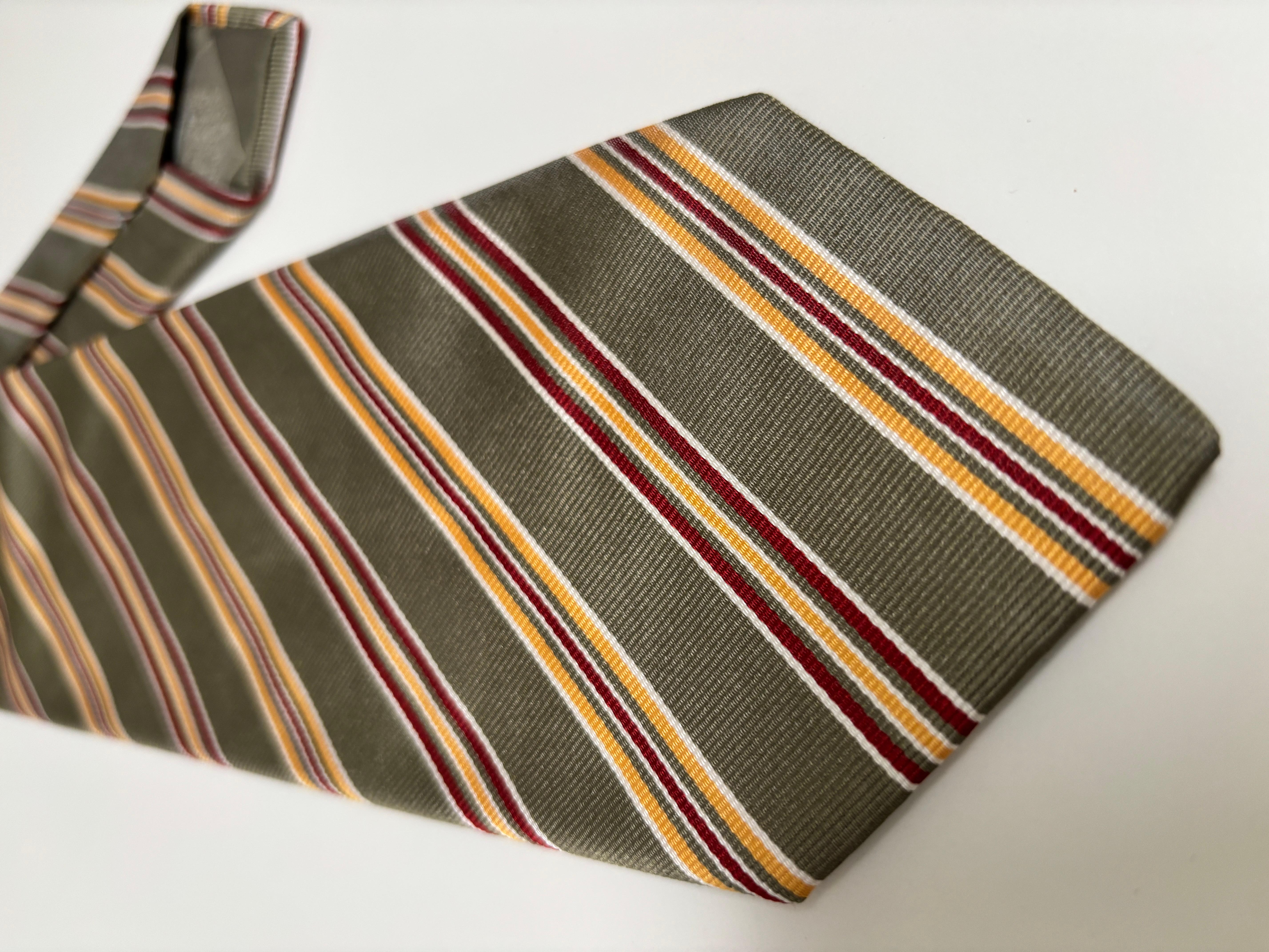 Noir Brioni Cravate rayée en soie pour hommes Italie en vente