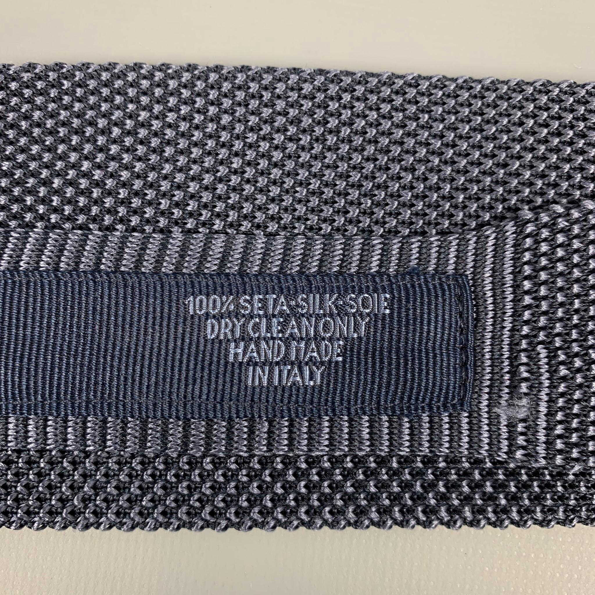 BRIONI Navy Knitted Silk Tie In Good Condition In San Francisco, CA