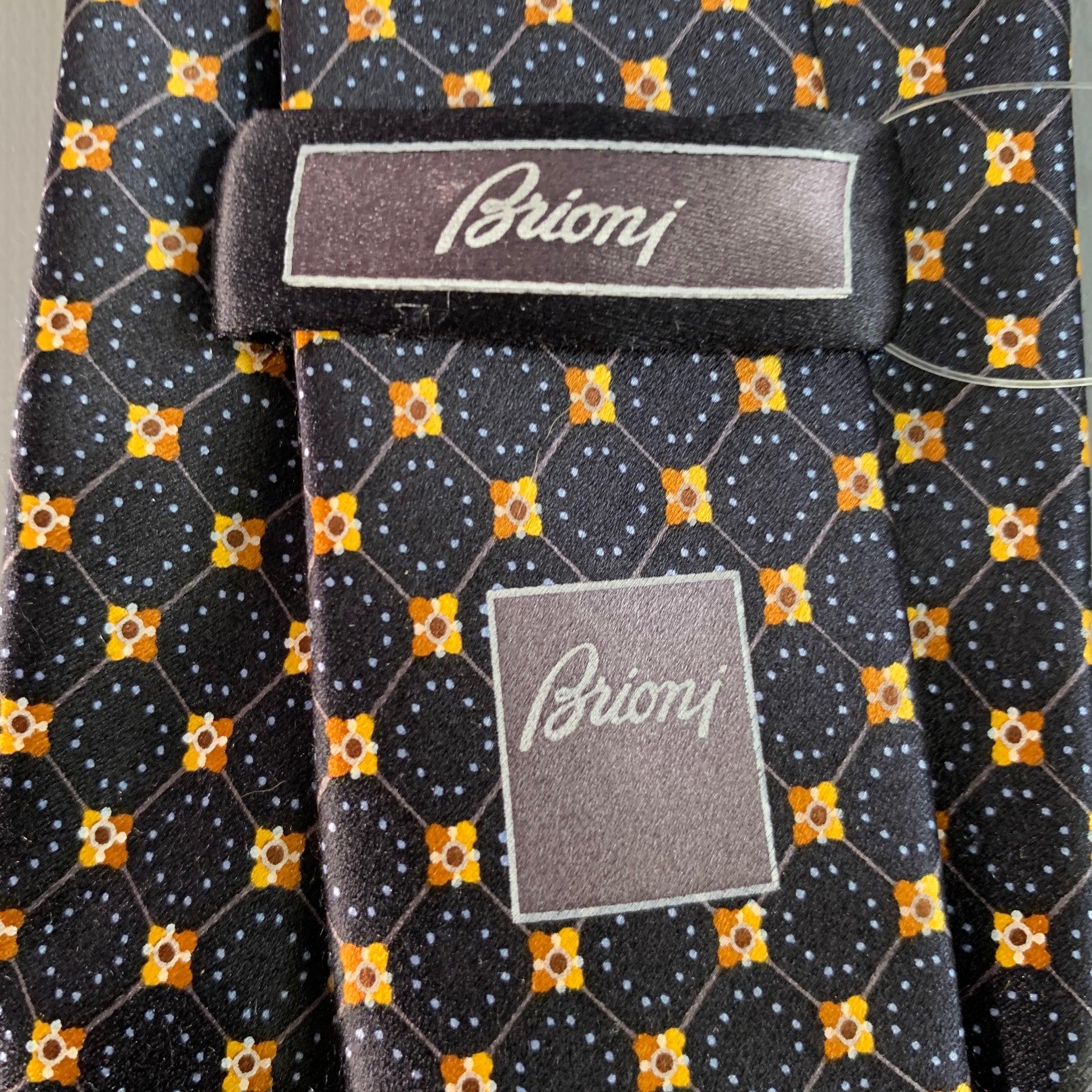 Brioni, cravatta in seta floreale astratta giallo marina In condizioni ottime in vendita a San Francisco, CA