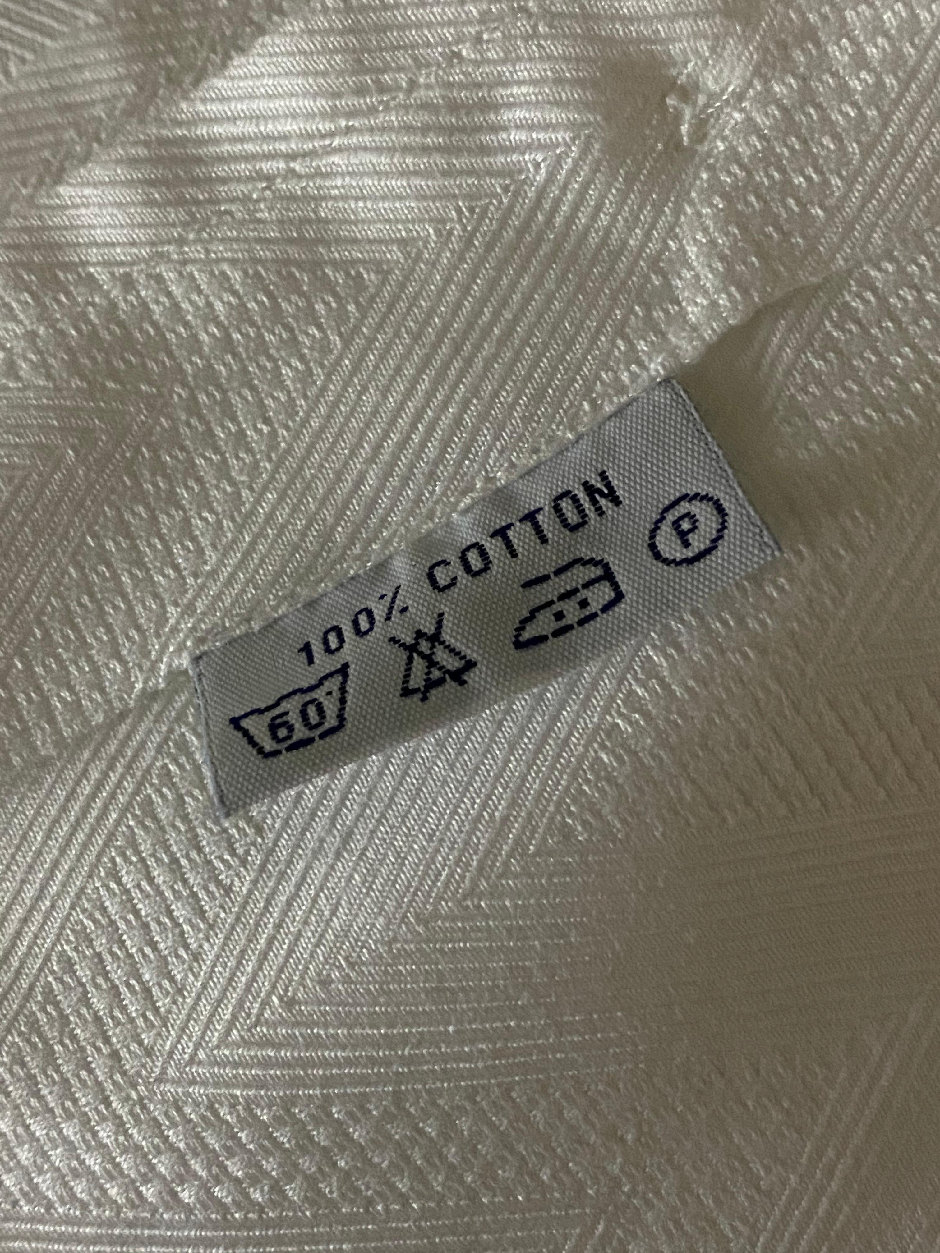 Brioni Neiman Marcus White Cotton Button Down Shirt For Sale 2