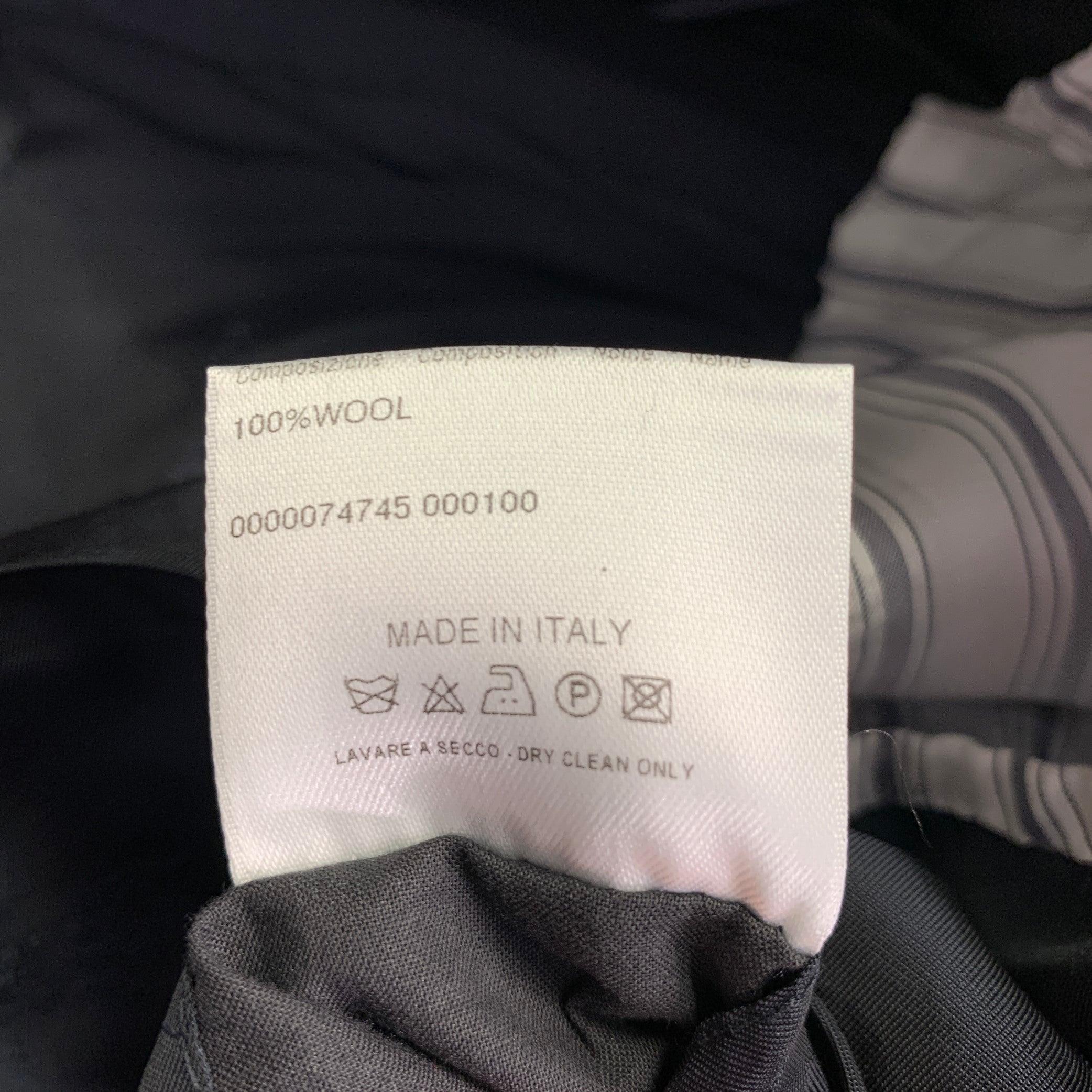BRIONI, manteau de sport en laine bicolore bleu marine et noir, taille 40 en vente 4