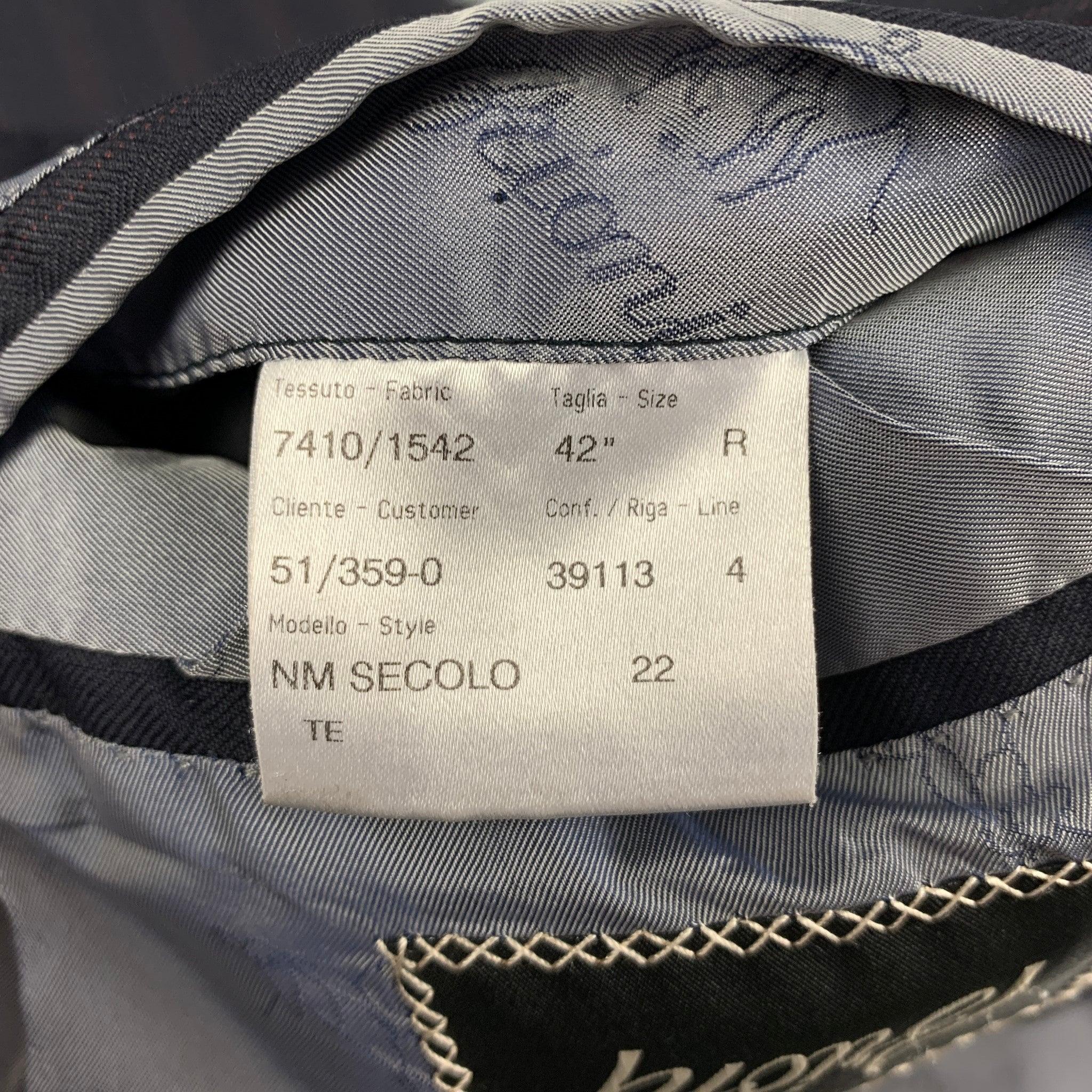 BRIONI Taglia 42 - Abito in lana a righe blu scuro con risvolto a tacche in vendita 2