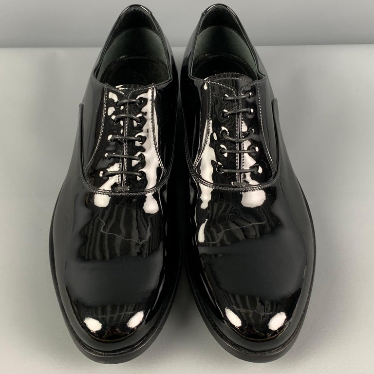 BRIONI Taille 9 Chaussures à lacets en cuir verni noir En vente sur 1stDibs