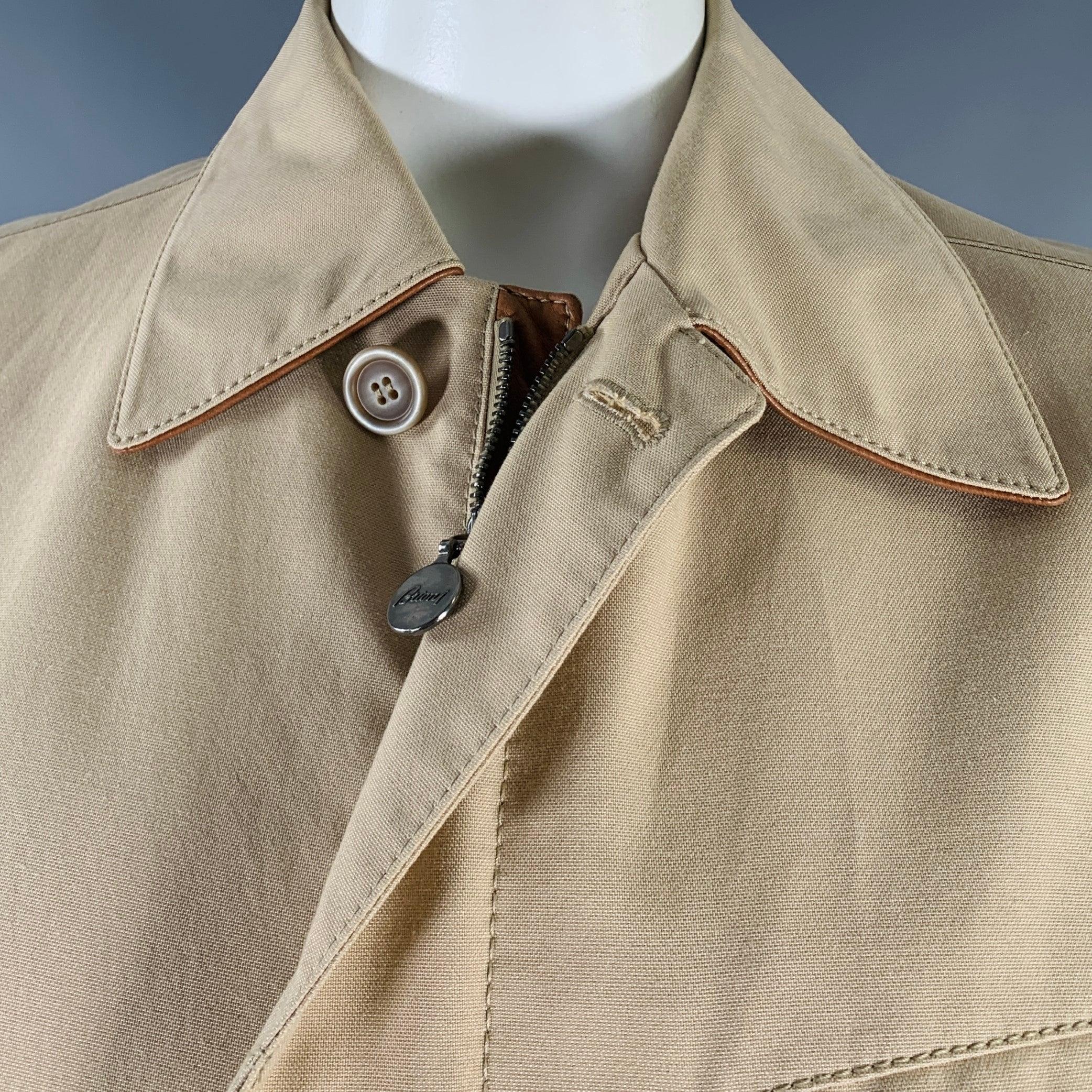 BRIONI Talla XL Abrigo Caqui Algodón Seda Cremallera Botones Sistema Tormenta Beige en venta