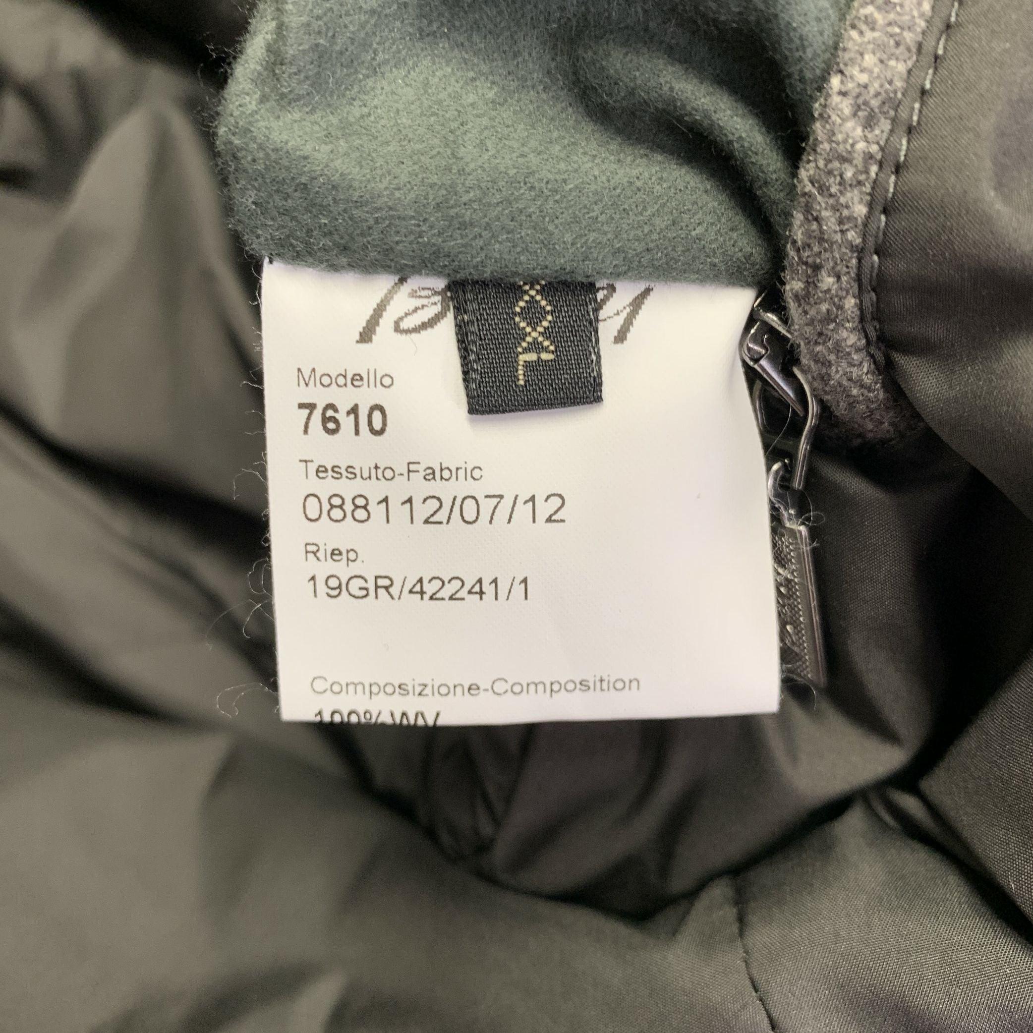 Men's BRIONI Size XXL Grey Solid Wool Double Breasted Coat For Sale