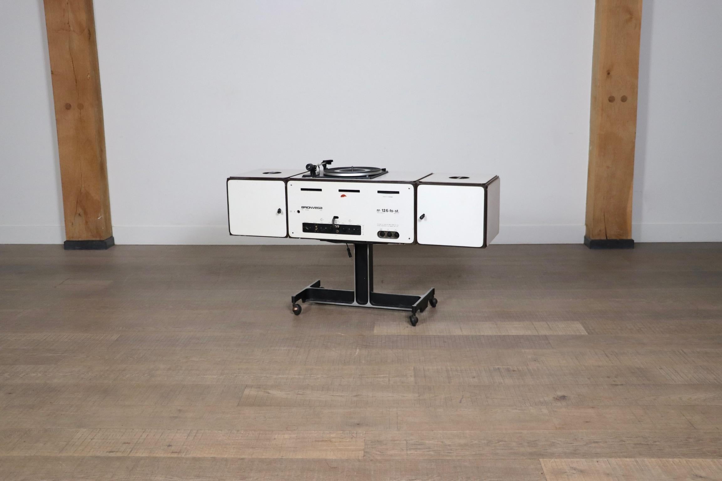 Brionvega RR126 In white By Achille And Pier Giacomo Castiglioni, Italy 1960s 7