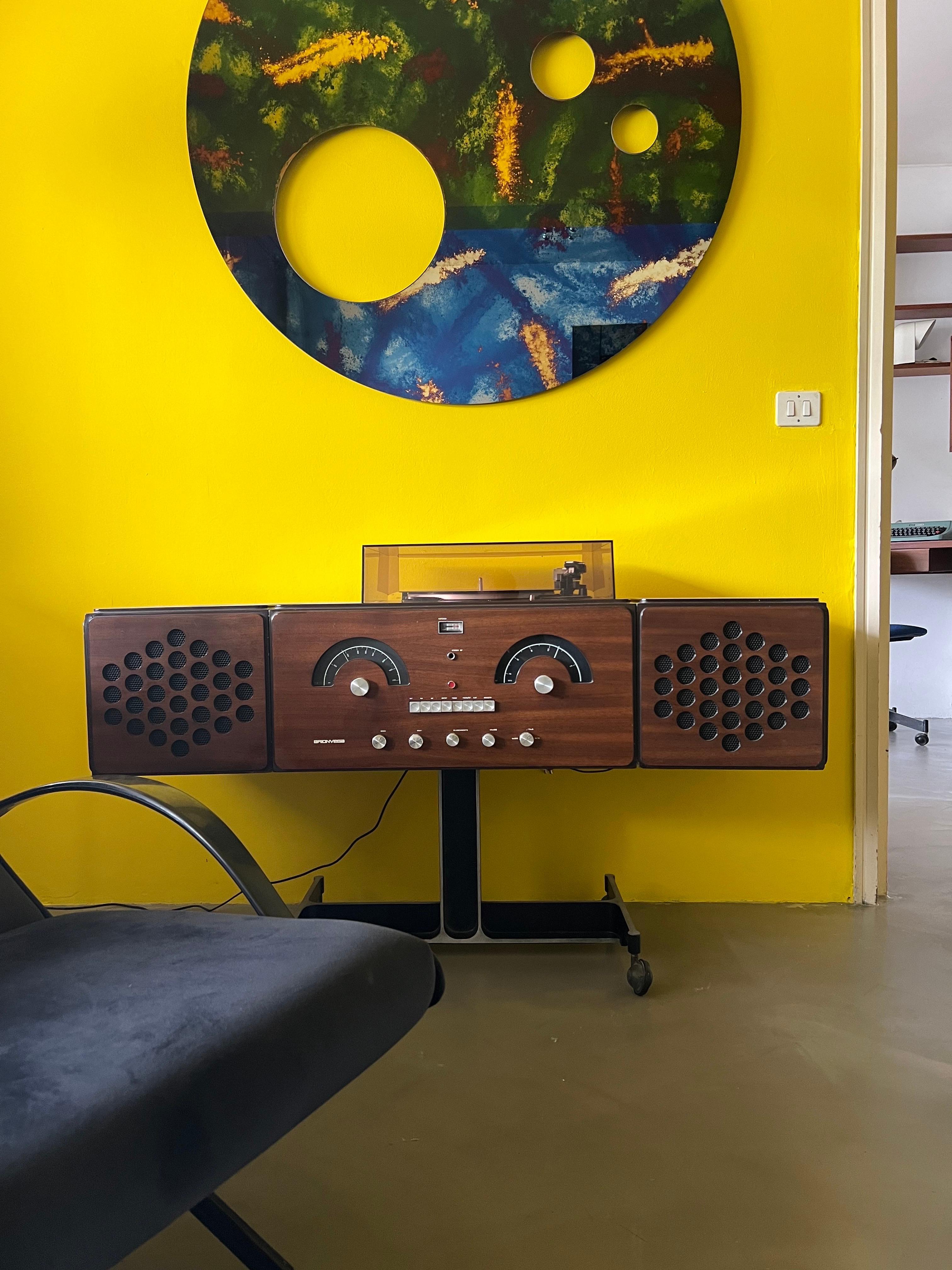 Brionvega RR126 Radio-Turntisch, Italienisch, Mitte des Jahrhunderts von Achille Castiglioni im Angebot 5