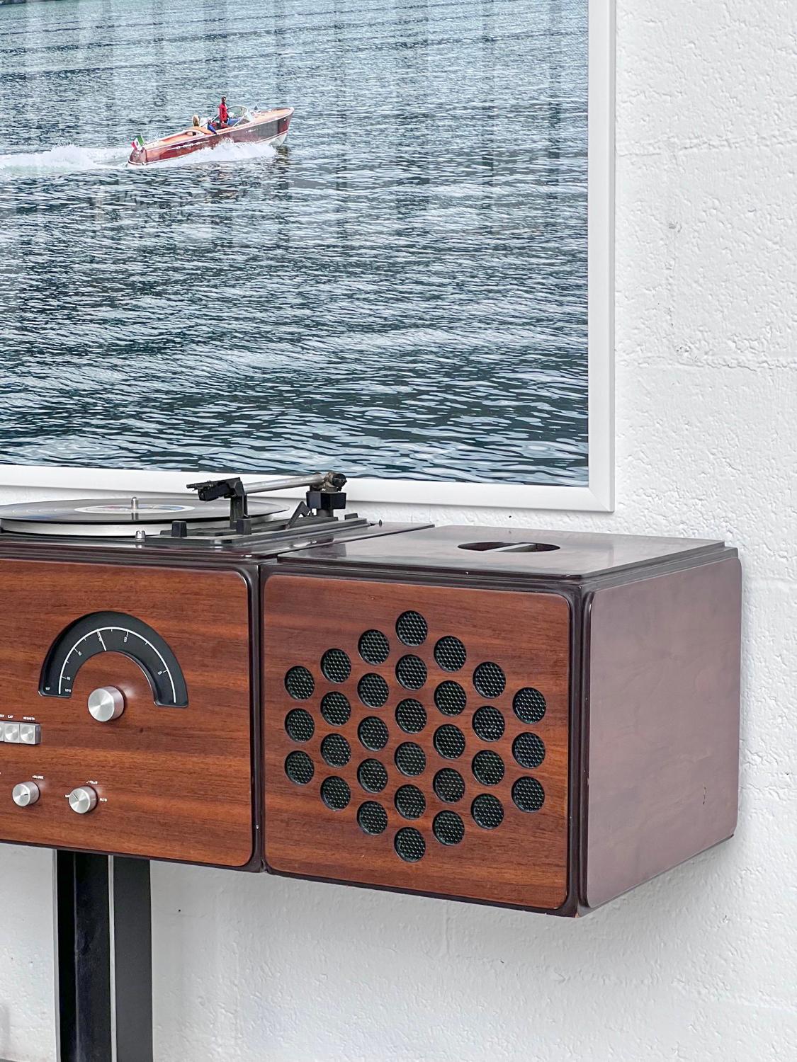 Brionvega RR126 Radio-Turntisch, Italienisch, Mitte des Jahrhunderts von Achille Castiglioni im Angebot 1