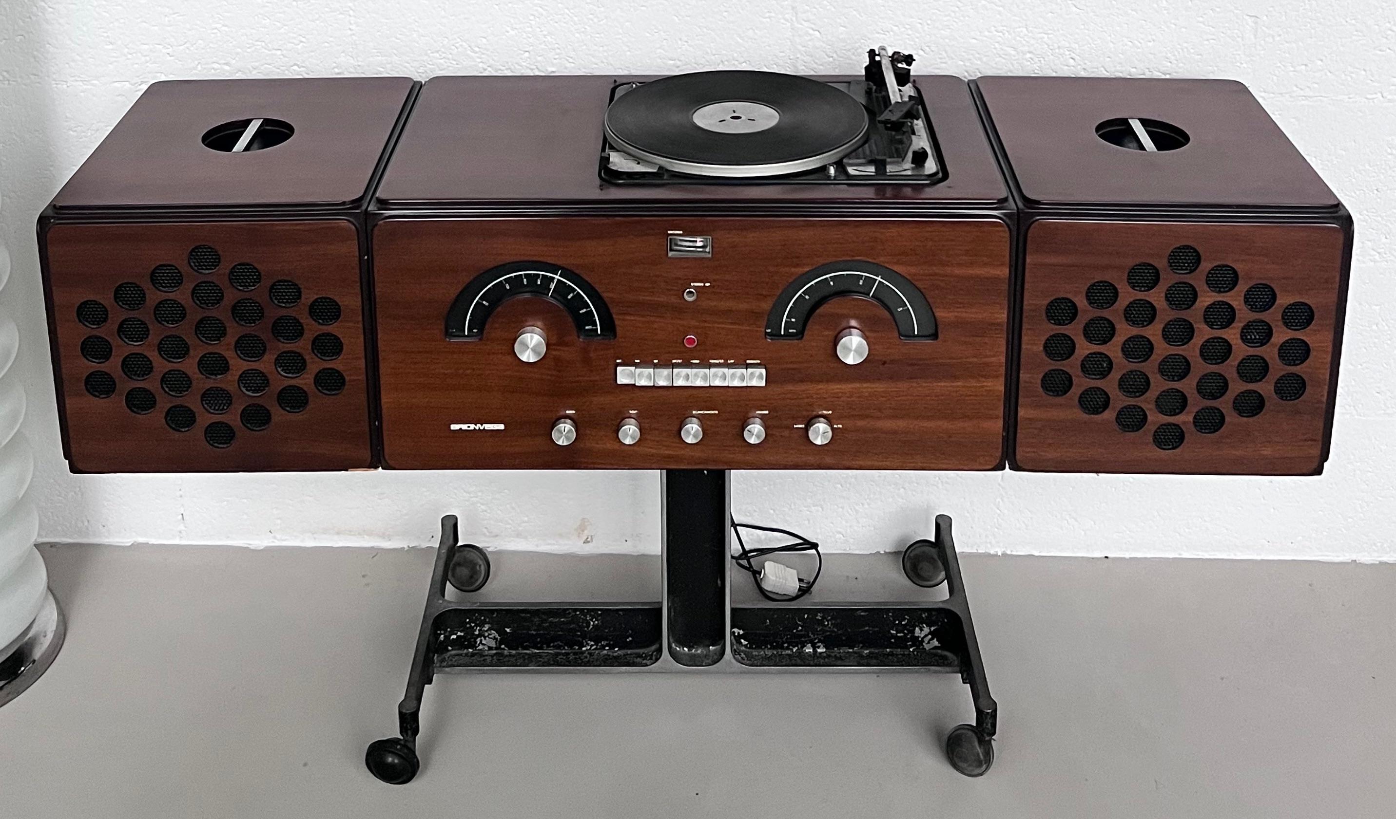 Brionvega RR126, pièce de collection italienne du milieu du siècle dernier en vente 2