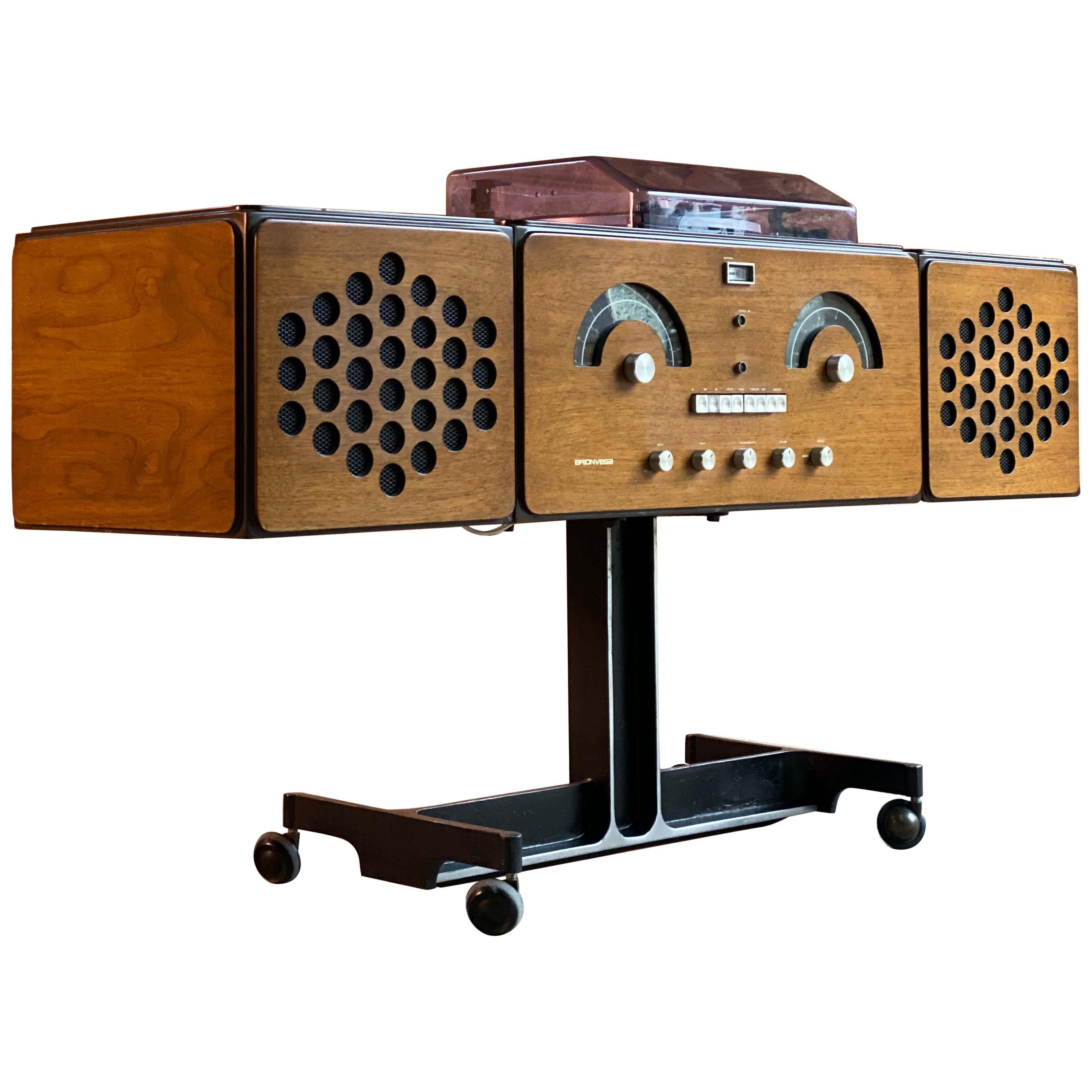 Brionvega RR126 Stereo System by Achille and Pier Giacomo Castiglioni,  Italy, 1965 at 1stDibs