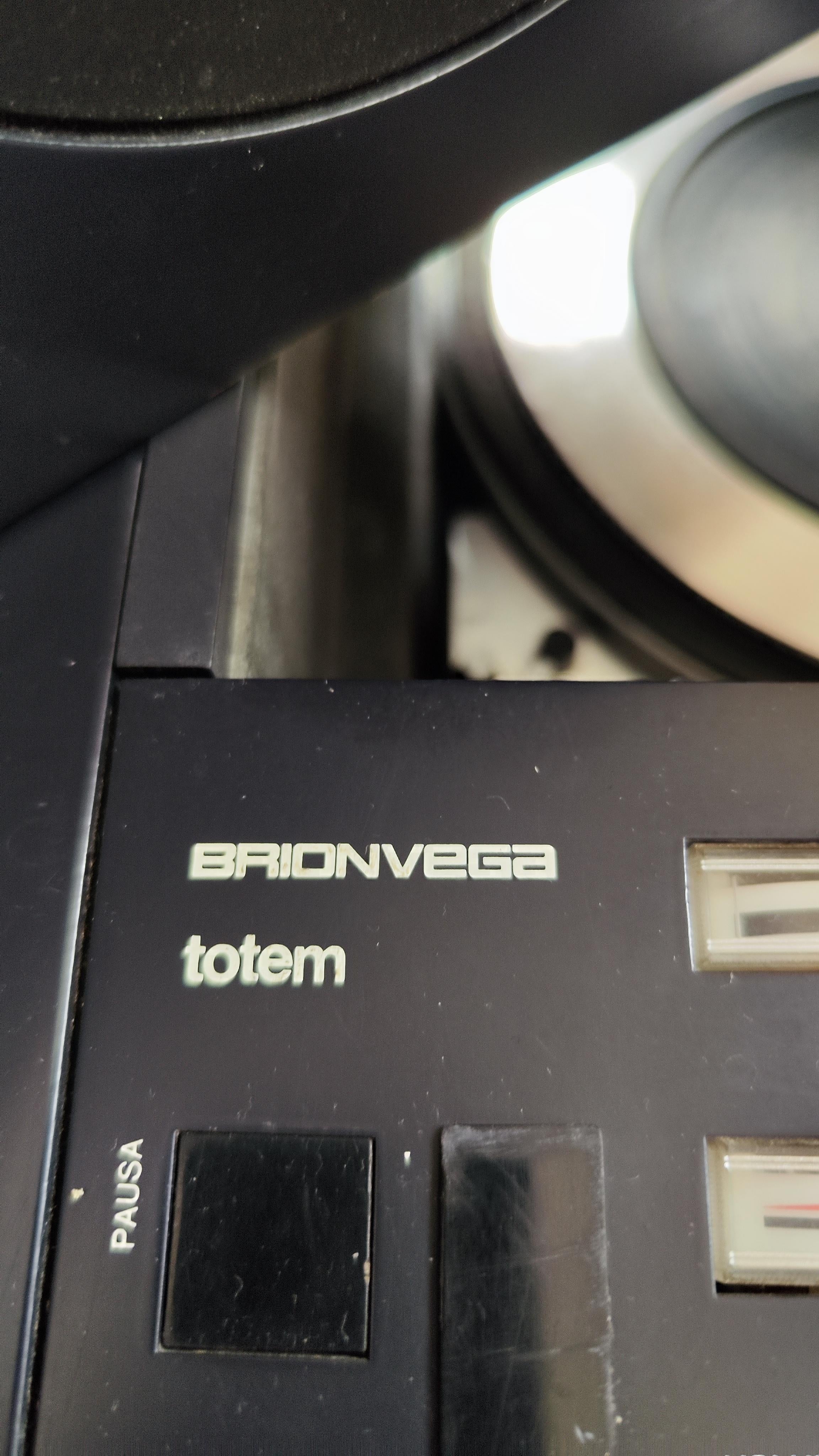 Brionvega RR130 TOTEM Stereo Hifi Radio by Mario Bellini, 1970 Italy 6
