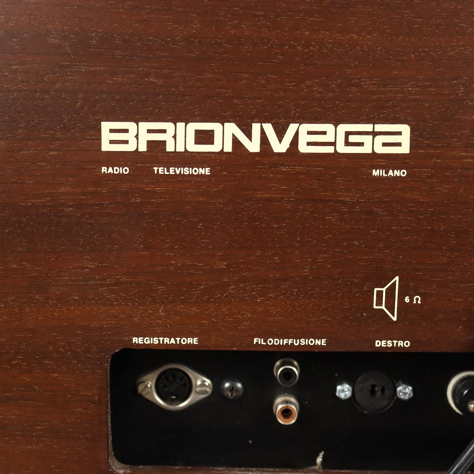 Briovega RR126 Radiophonograph Wood Italy 1970s 9